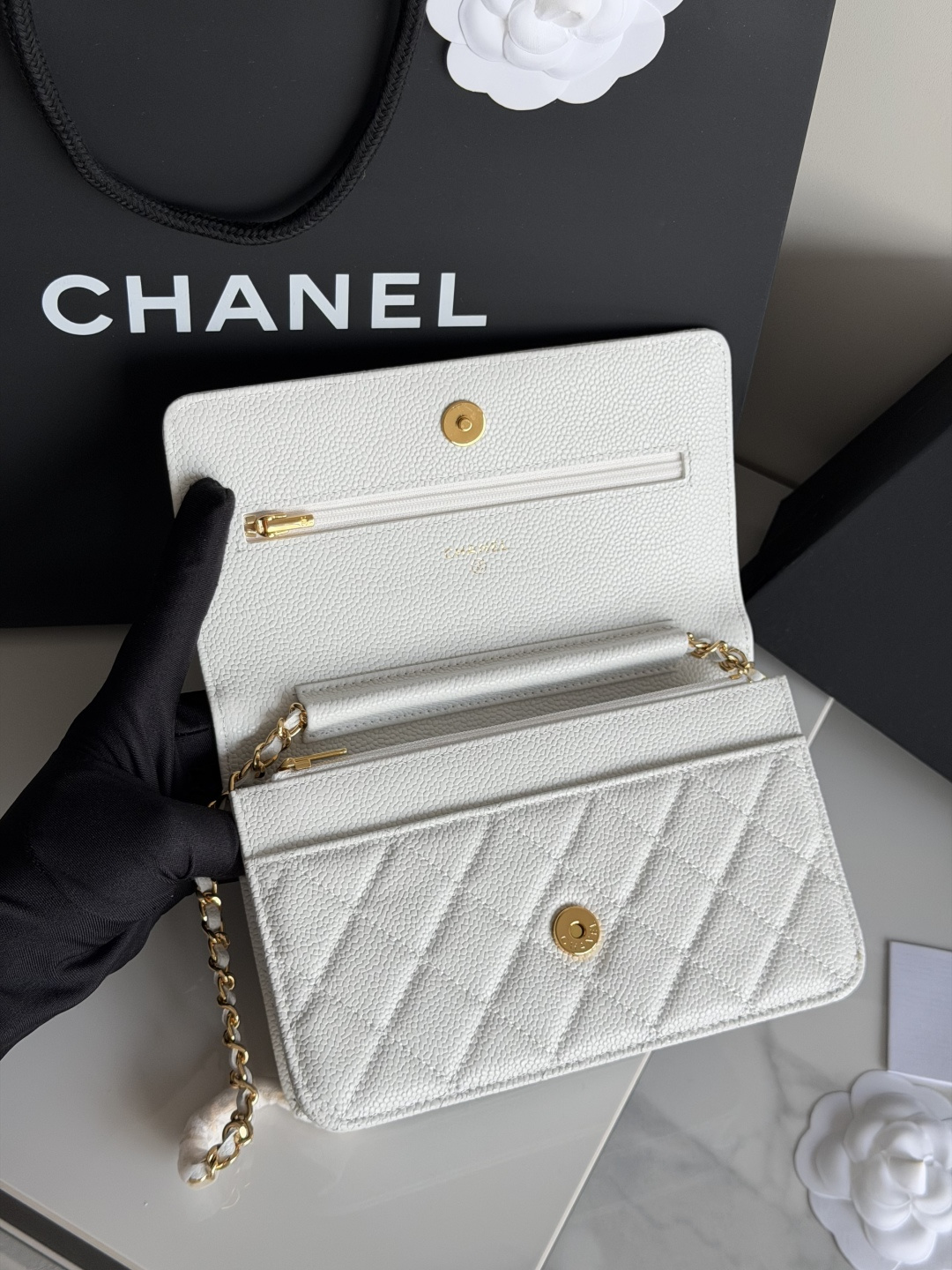 25C/26C Wallet On Chain（White） - Mocuir