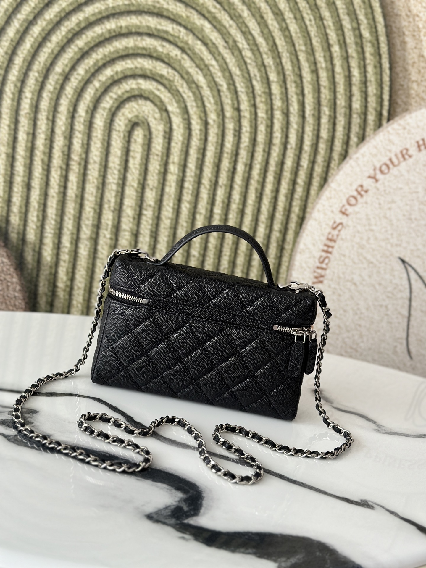 25C/26C Mini Vanity Case with Top Handle & Star CC Logo - Mocuir