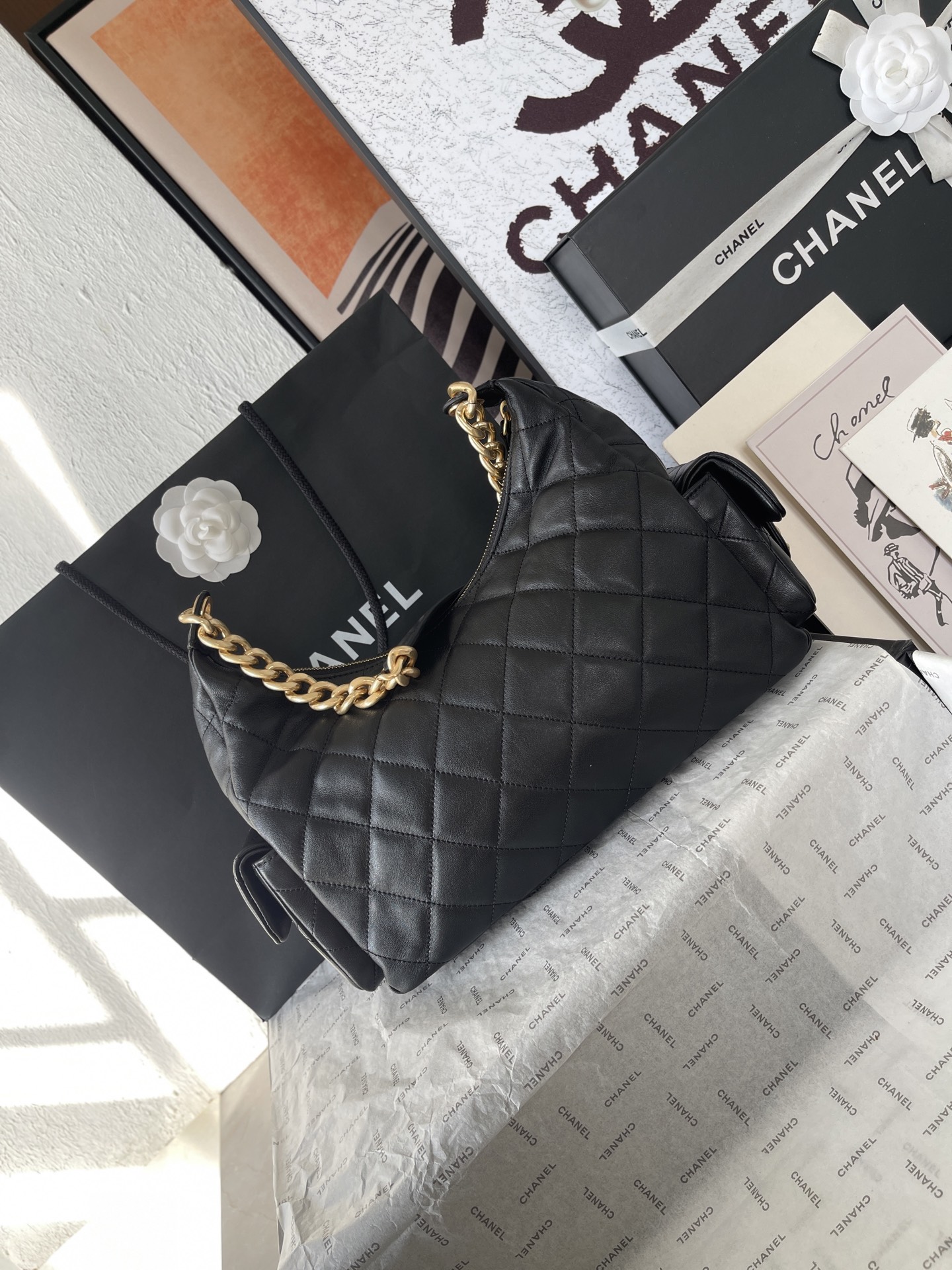 25C Multi-Pocket Hobo Bag in Black Quilted Lambskin with Gold-Tone Hardware - Mocuir