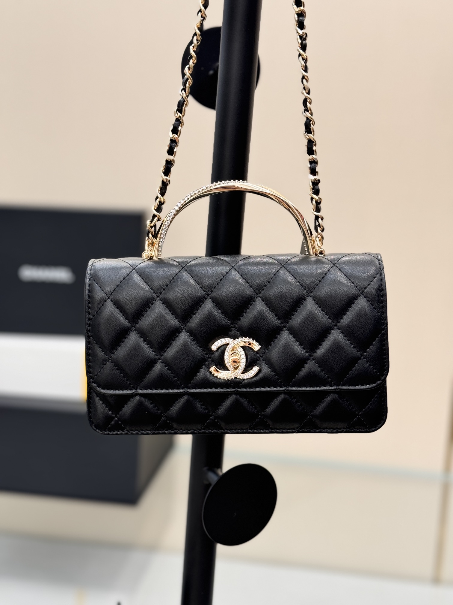 Wallet on Chain (WOC) with Crystal-Embellished Handle in Black Quilted Lambskin with Gold-Tone Hardware - Mocuir