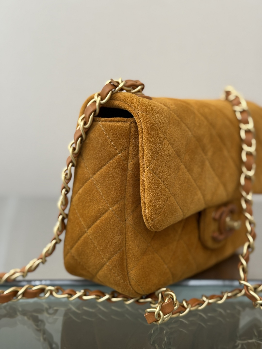 26C Cruise Mini Flap Bag in Caramel Mocha Suede Calfskin with Gold-Tone Hardware (Model AS5989) - Mocuir