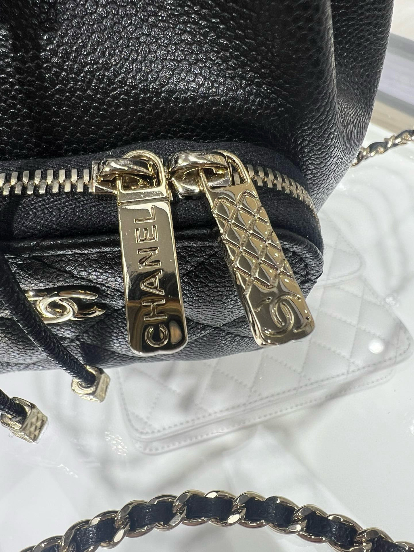 Small Drawstring Bucket Bag in Black Quilted Grained Calfskin with Gold-Tone Metal (Model AP4775) - Mocuir