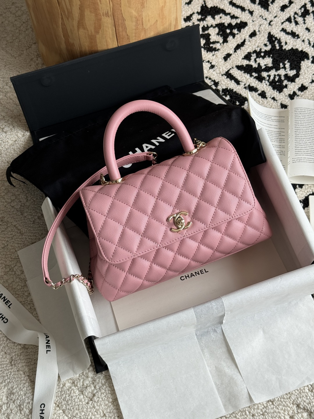Small Coco Handle Flap Bag in Pink Quilted Caviar Leather with Light Gold-Tone Hardware - Mocuir