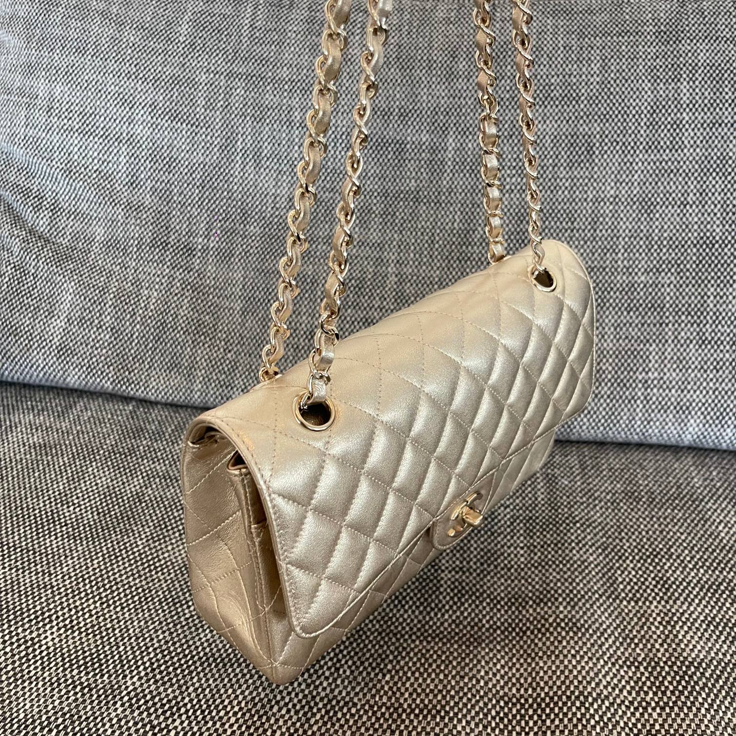 Classic Flap Quilted Metallic Lambskin Shoulder Bag in Gold (Gold Hardware) - Mocuir