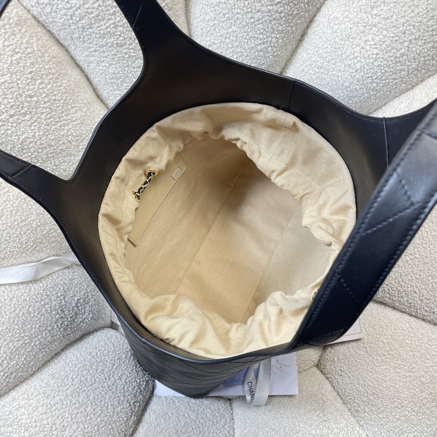 26P Cruise Quilted Lambskin Large Tote Handbag with Gold-Tone Hardware - Mocuir