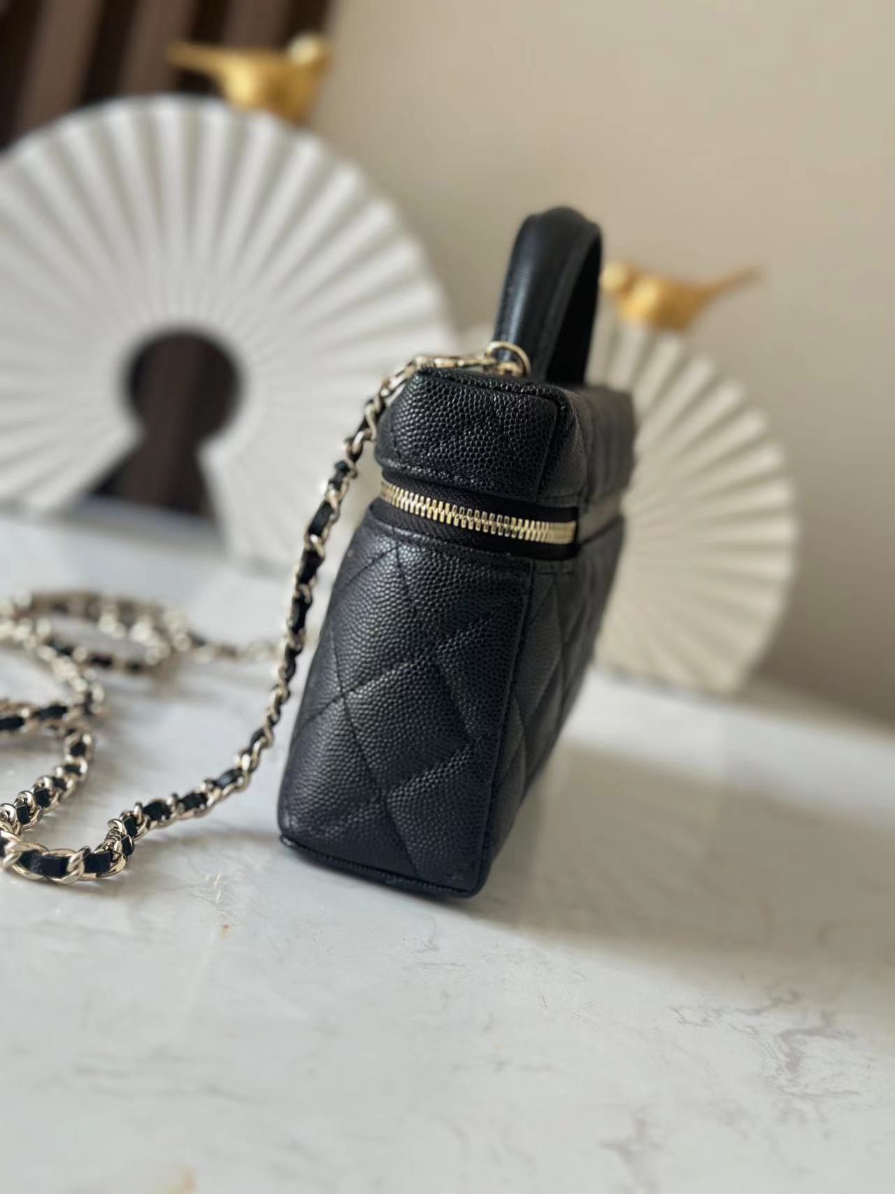 Black Caviar Quilted Long Vanity Case (LP Style) with Gold Hardware - Mocuir