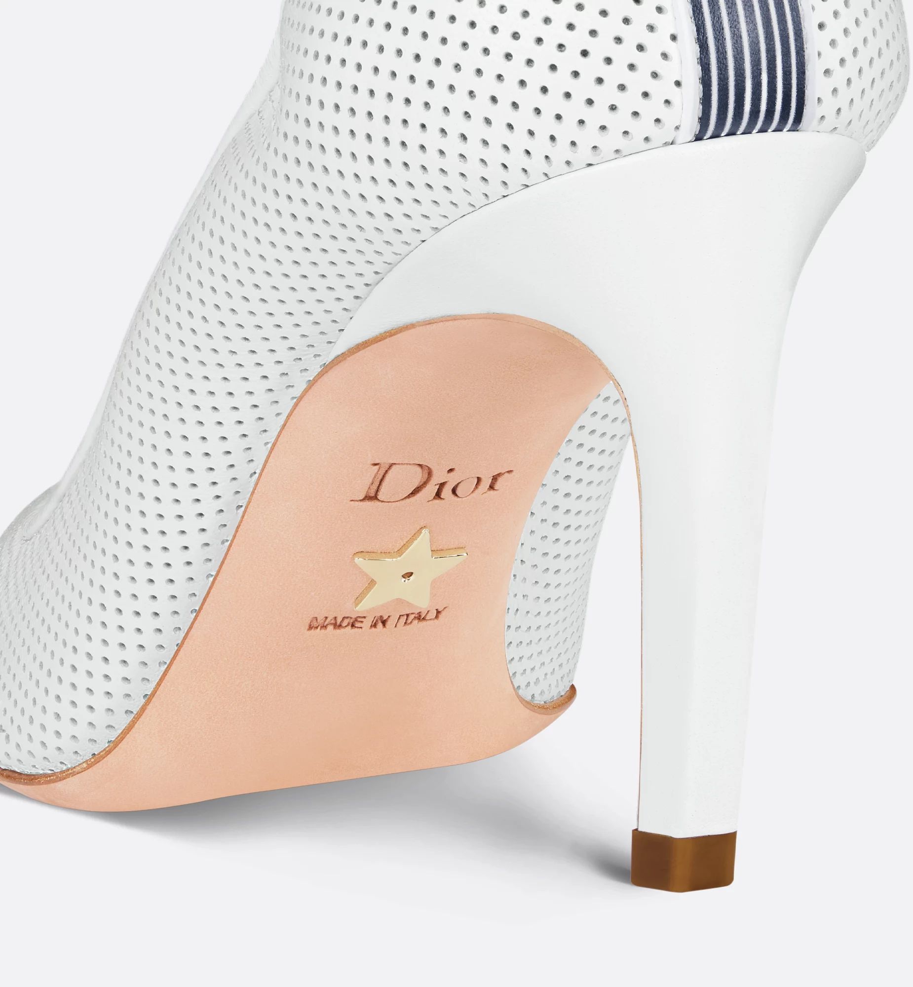 D-Journey Lace-Up Pump