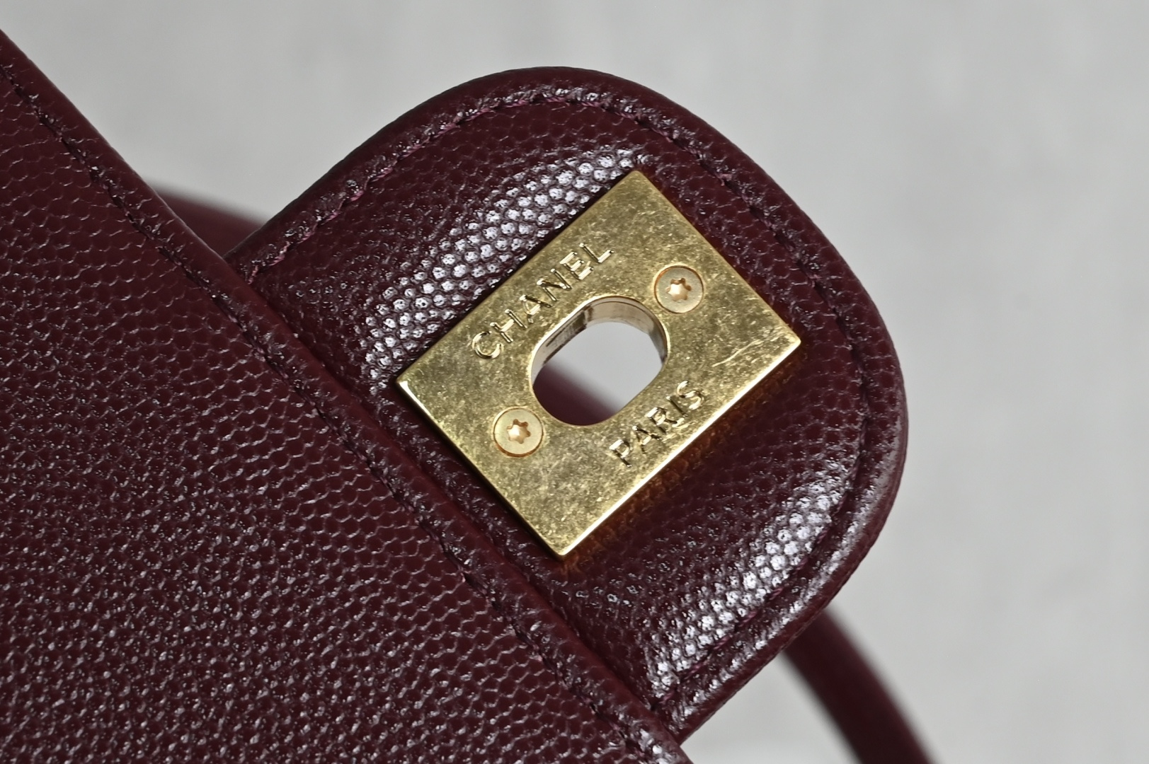 26P Preppy Coco Large Flap Bag in Burgundy Grained Shiny Calfskin with Gold-Tone Hardware - Mocuir