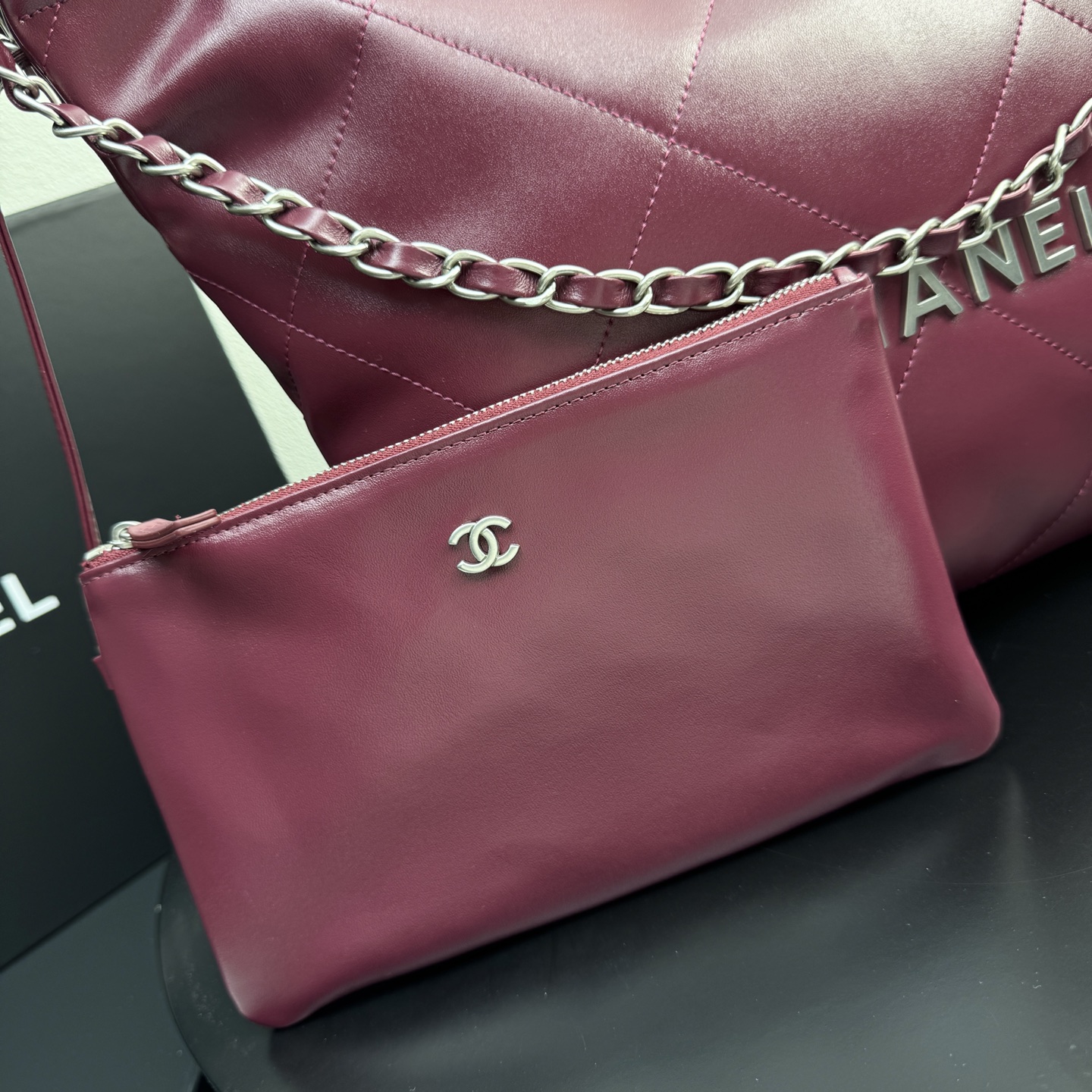 22 Bag Quilted Shiny Calfskin in Burgundy (Silver Hardware) - Mocuir