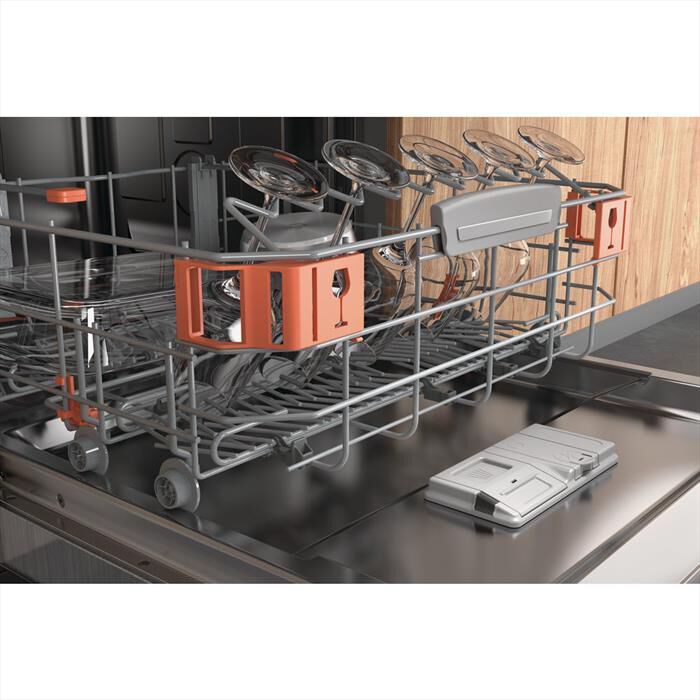 HOTPOINT ARISTON - Lavastoviglie incasso HIO 3O41 WFE Classe C