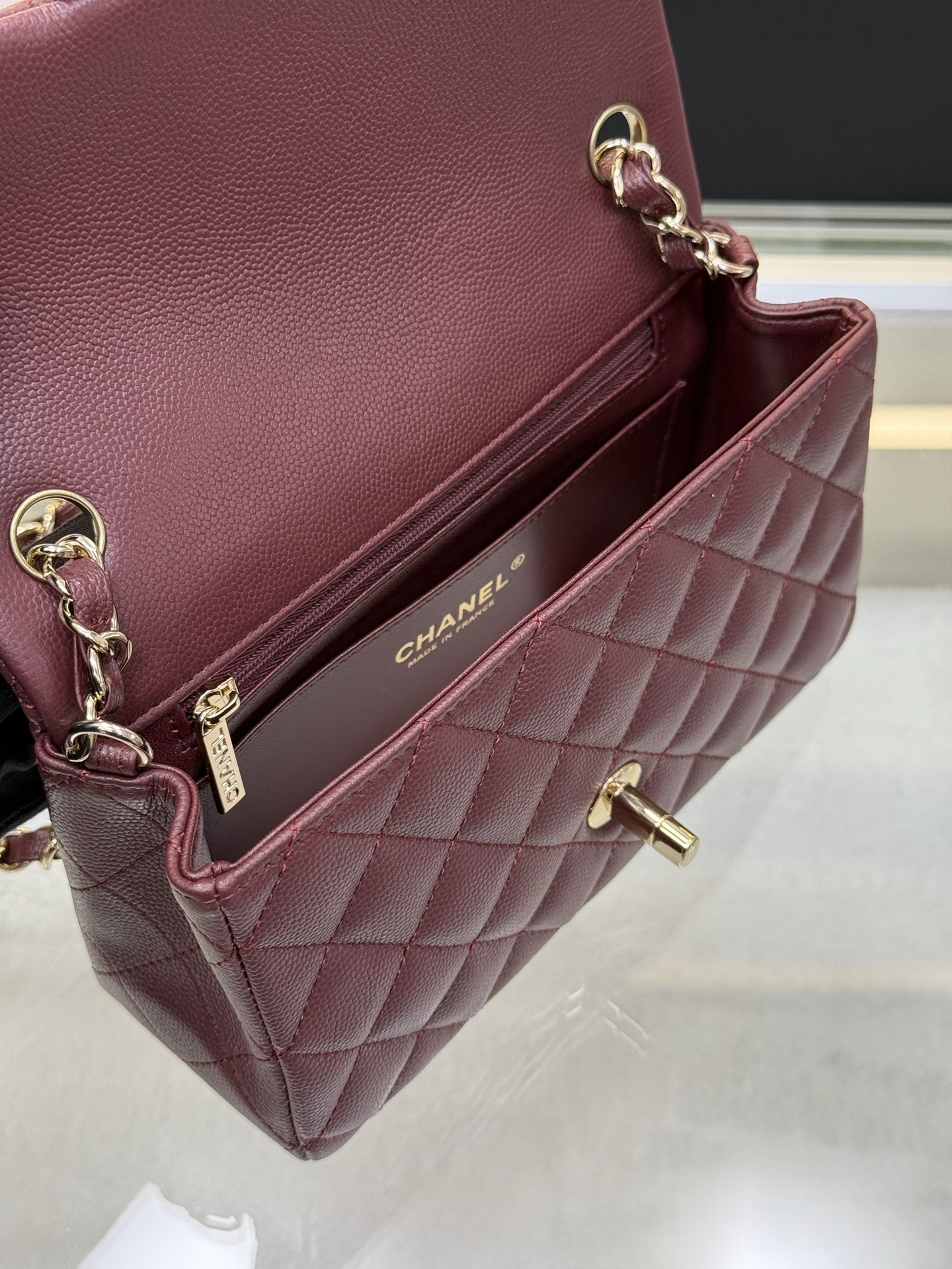 Classic Flap Bag（Burgundy） - Mocuir