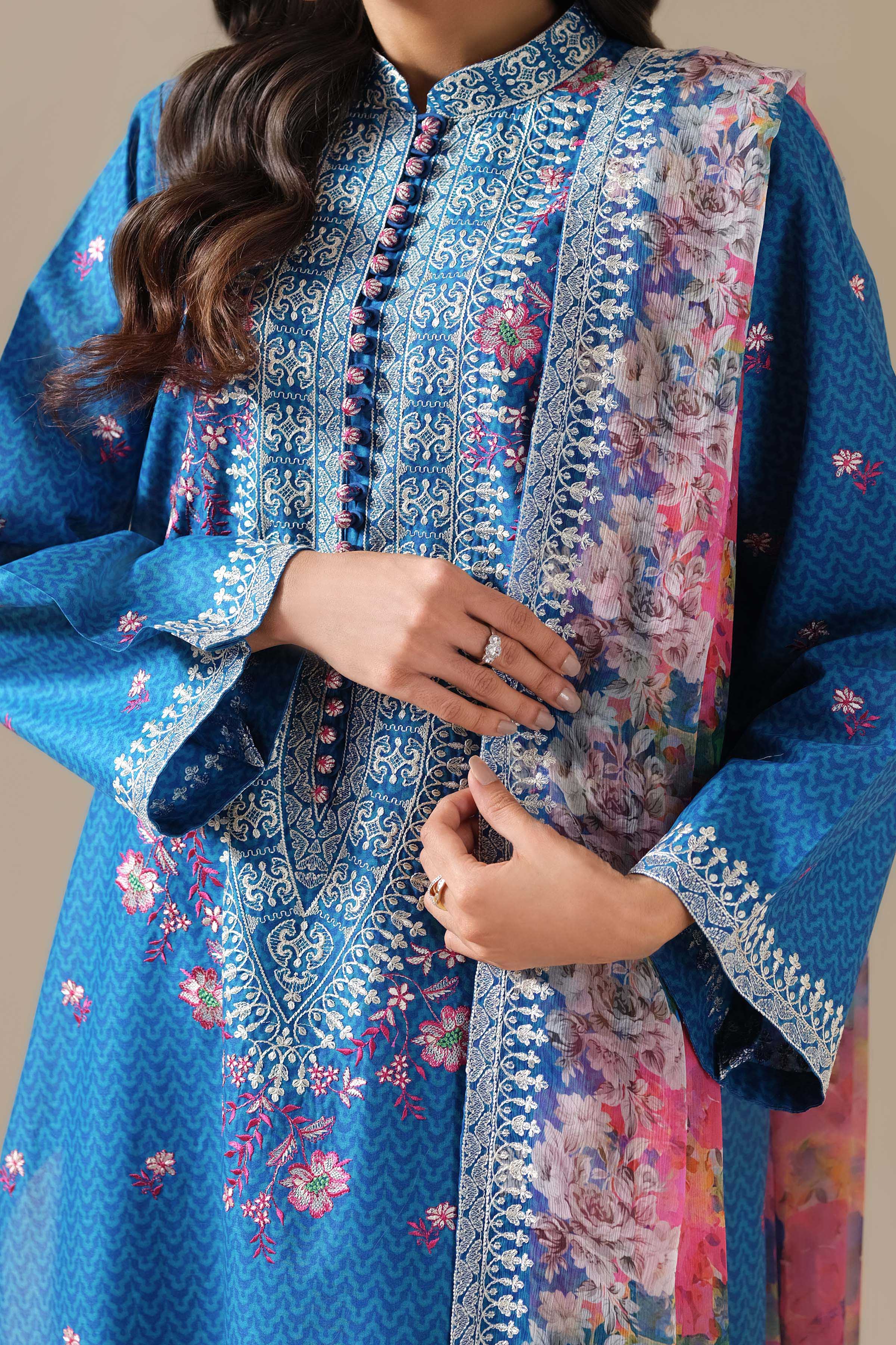 LAWN | EMBROIDERED