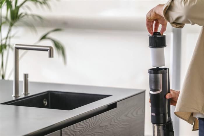 HOOVER - Aspirapolvere ricaricabile HFX10P 011-Nero