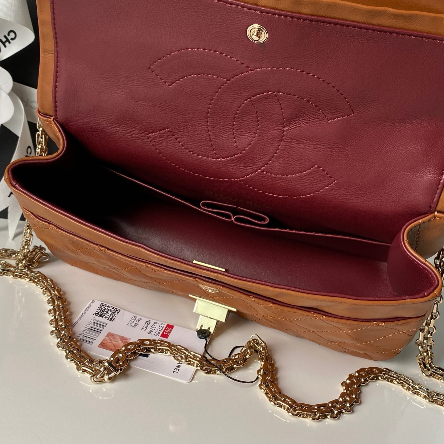 2.55 Reissue Caramel Quilted Calfskin Flap Handbag with Light Gold-Tone Hardware - Mocuir