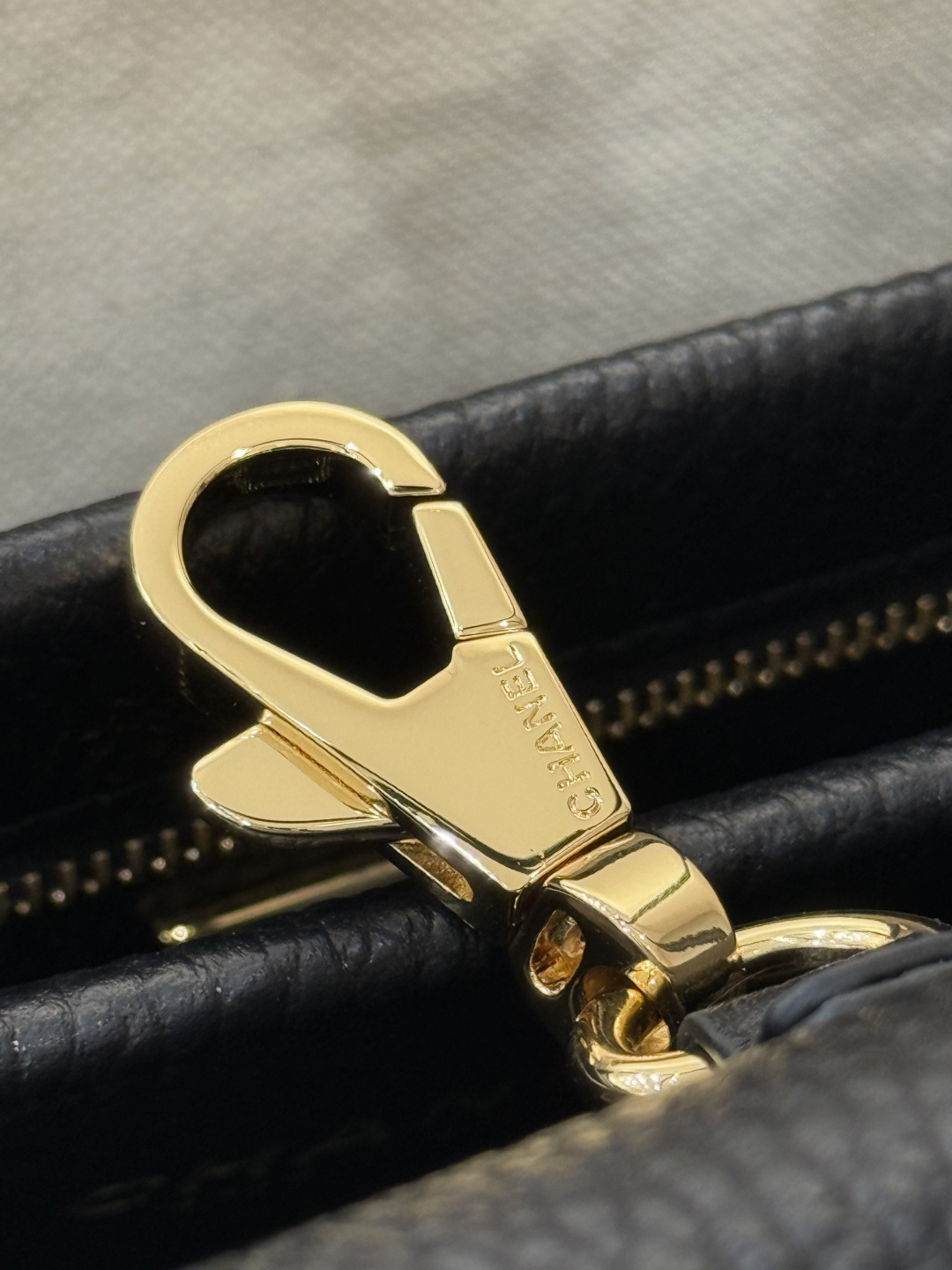 26P Cruise Preppy Coco Bowling Bag in Black Caviar Leather with Gold-Tone Hardware - Mocuir