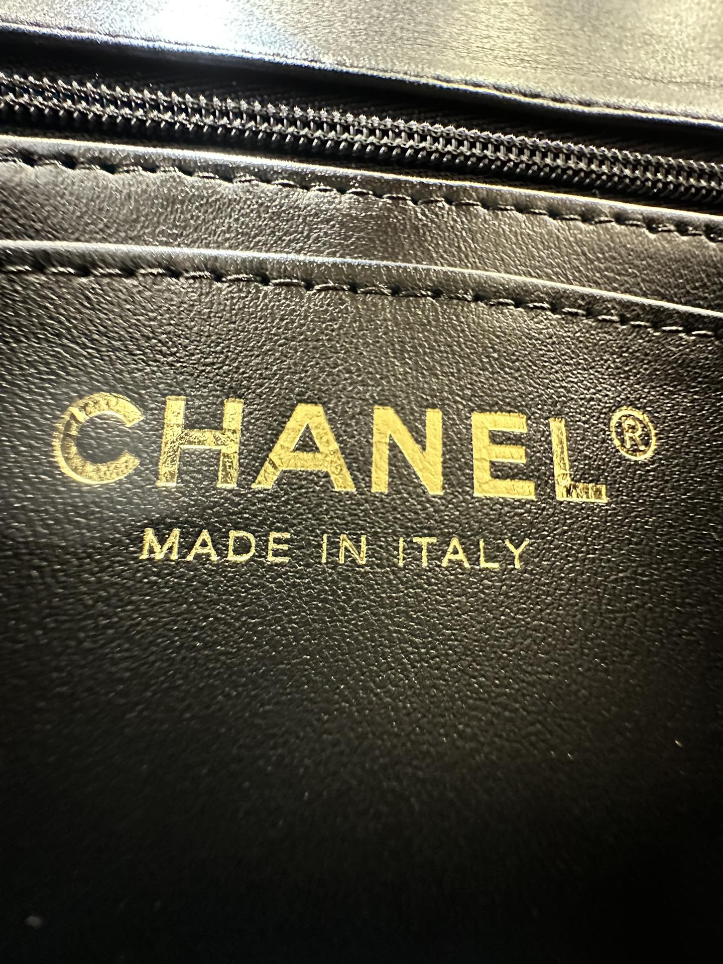 Mini Flap Bag with Top Handle（Black） - Mocuir