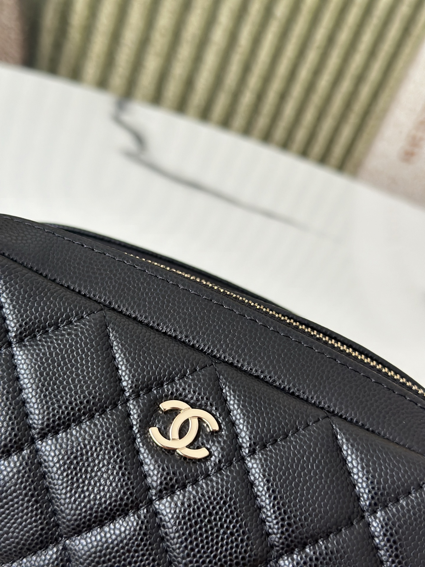 Large Cylindrical Cosmetic Pouch - Mocuir