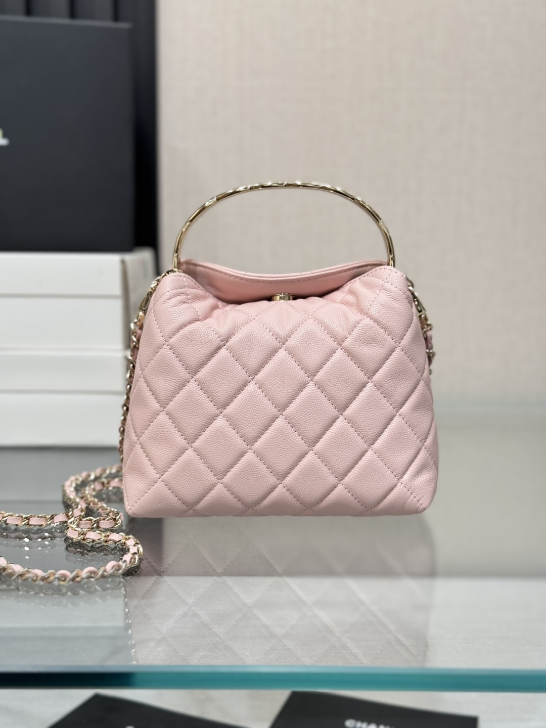 Metal Handle Bucket Bag（Pink） - Mocuir