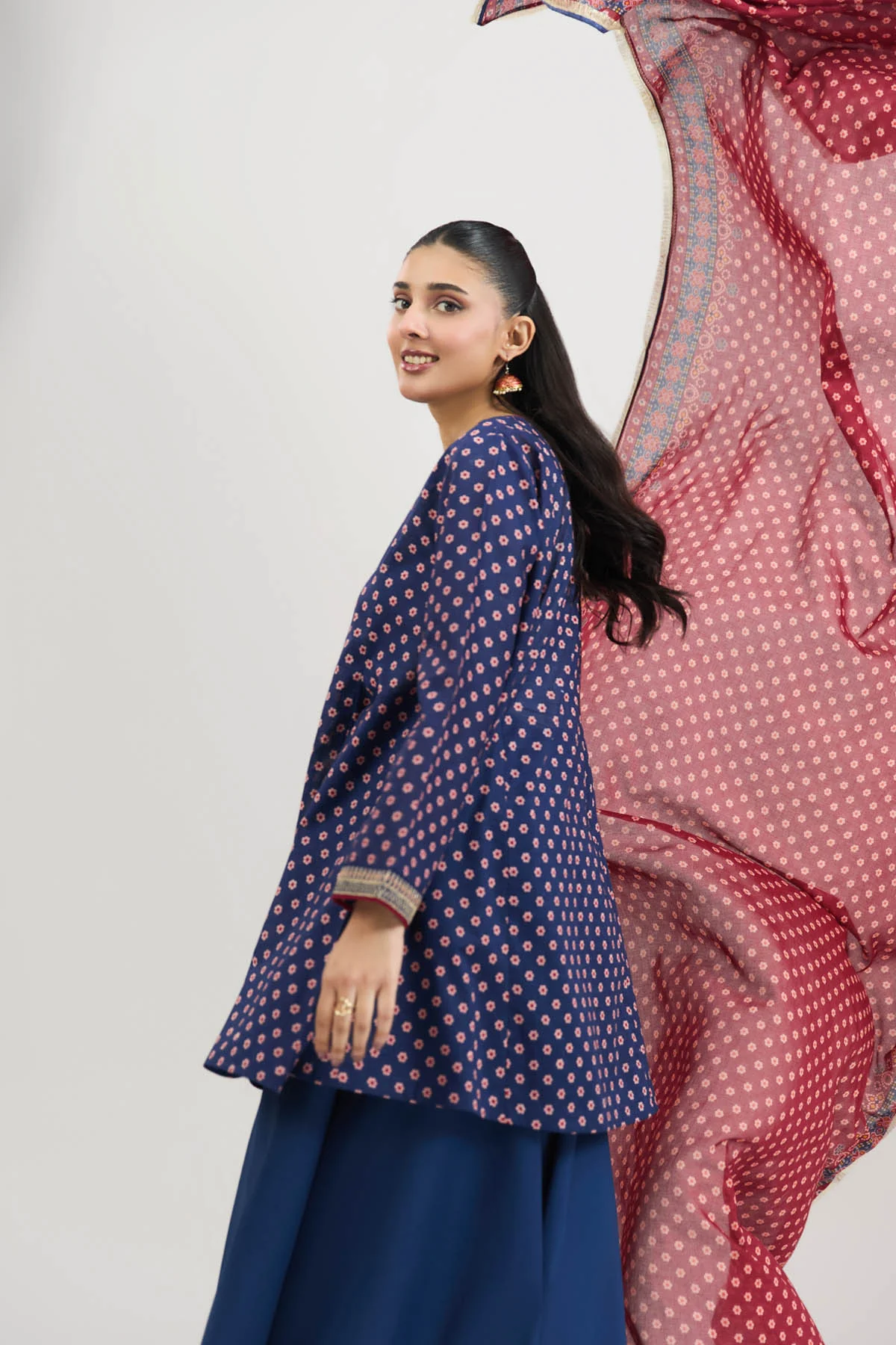 LAWN | EMBROIDERED