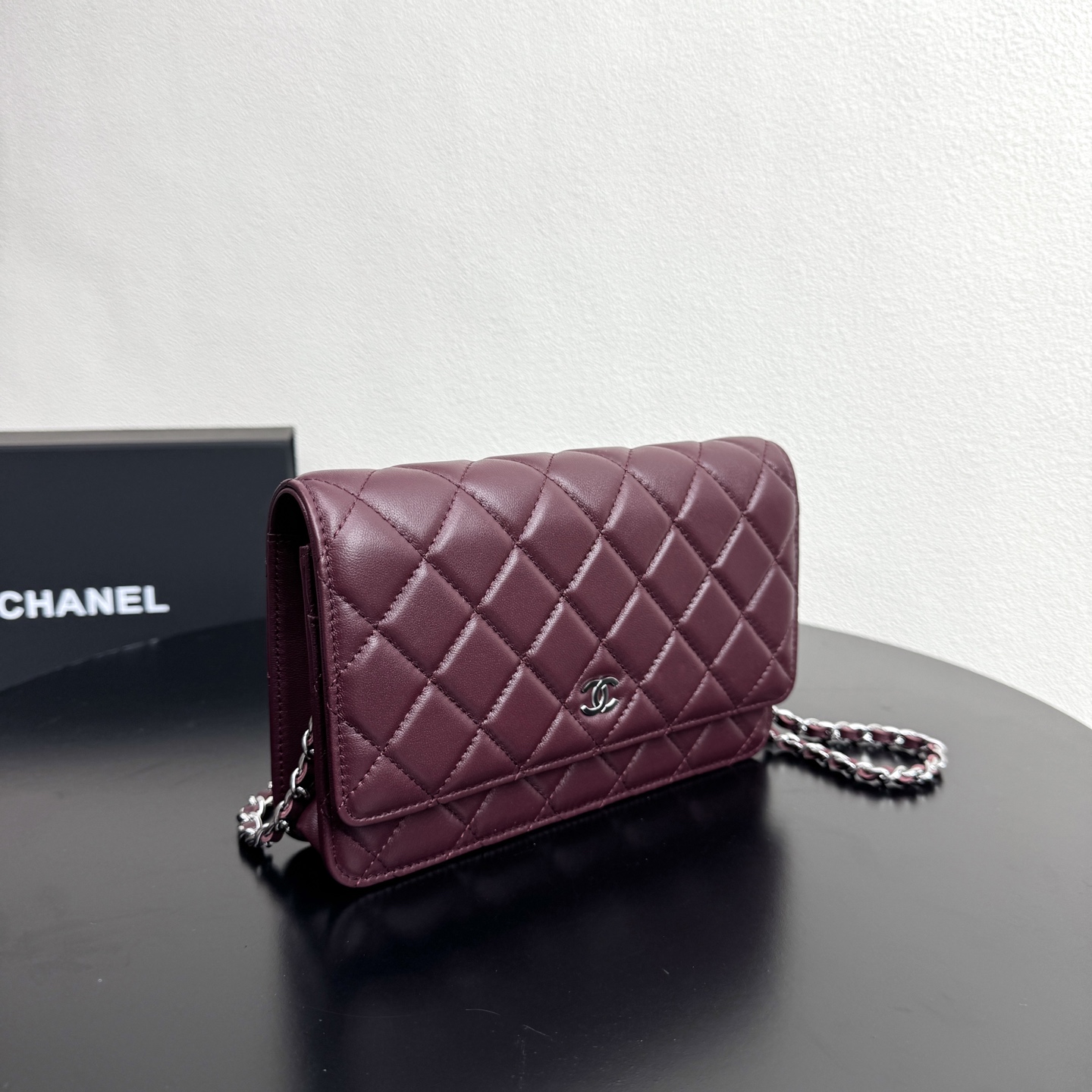 Classic Wallet on Chain（Burgundy） - Mocuir
