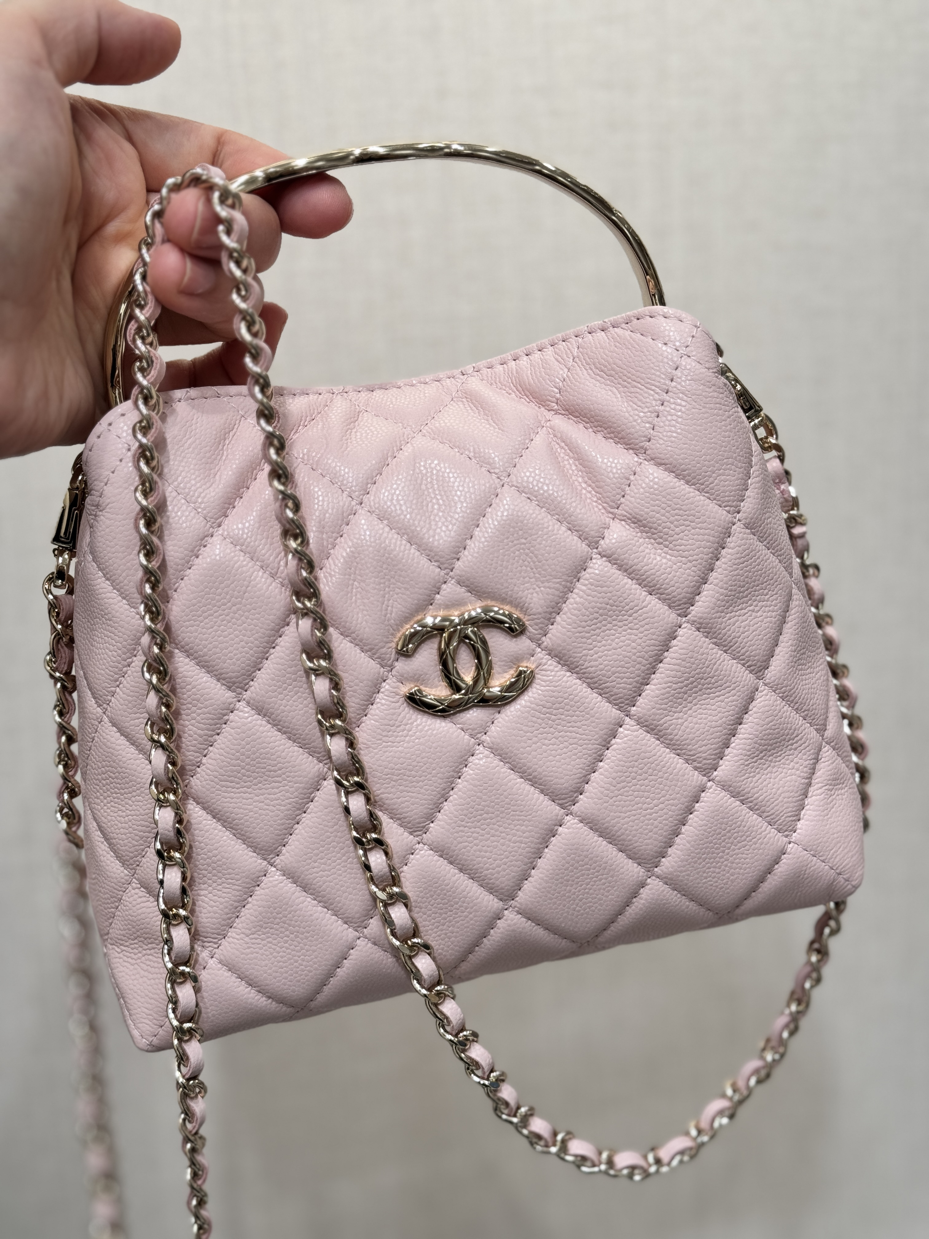 Metal Handle Bucket Bag（Pink） - Mocuir