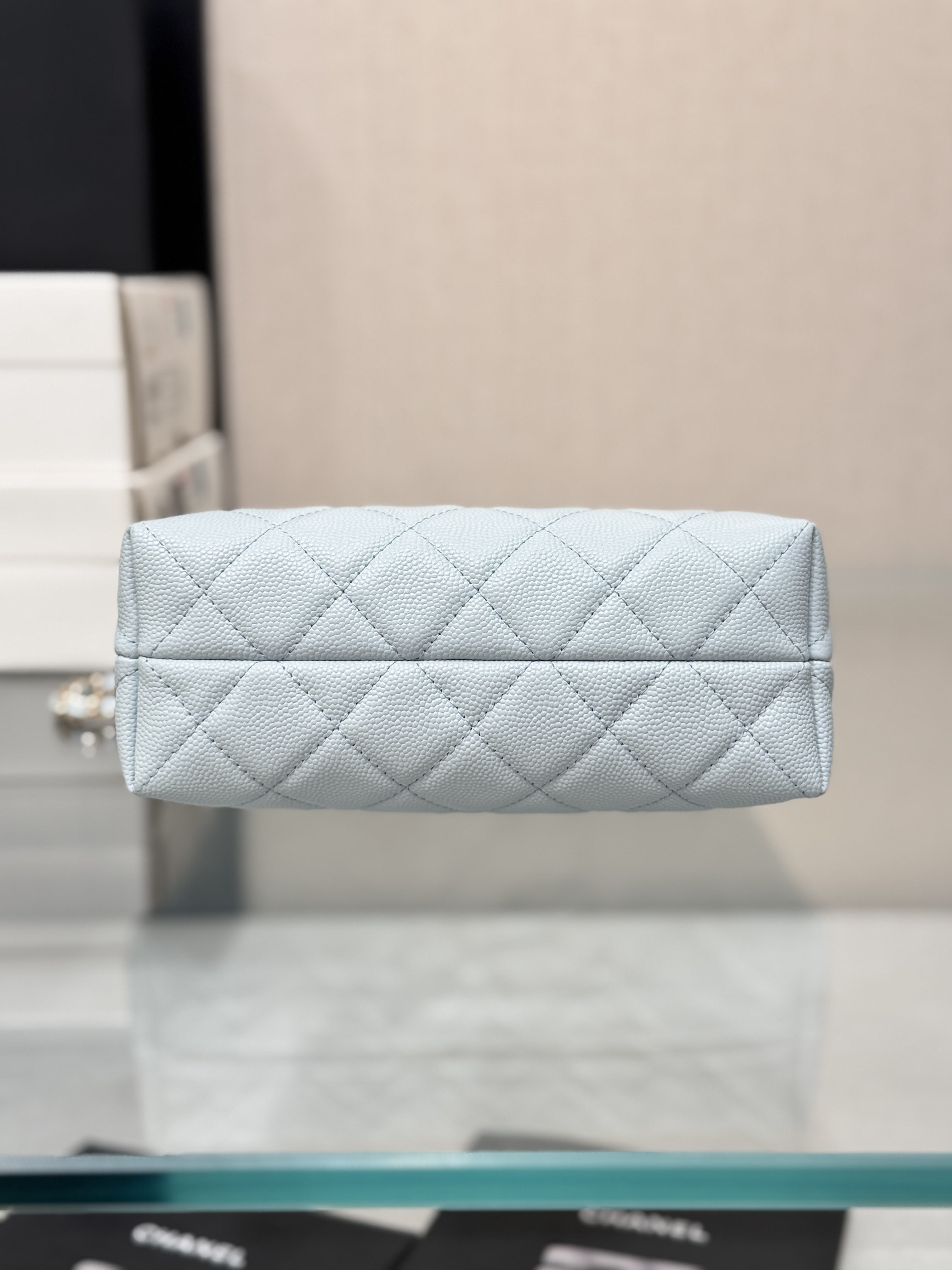 Metal Handle Bucket Bag（Light blue） - Mocuir