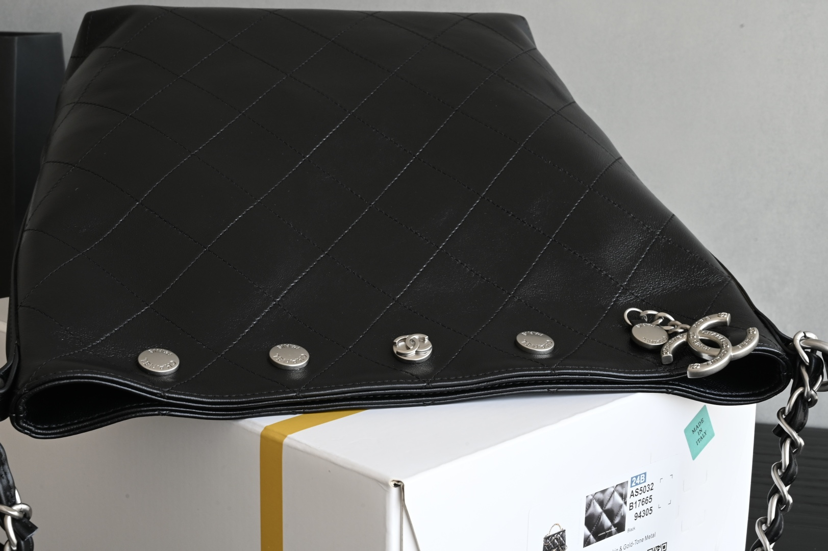 25P Cruise Collection Quilted Shiny Lambskin Hobo Tote Bag with Silver Studs & Chain (AS5406) - Mocuir