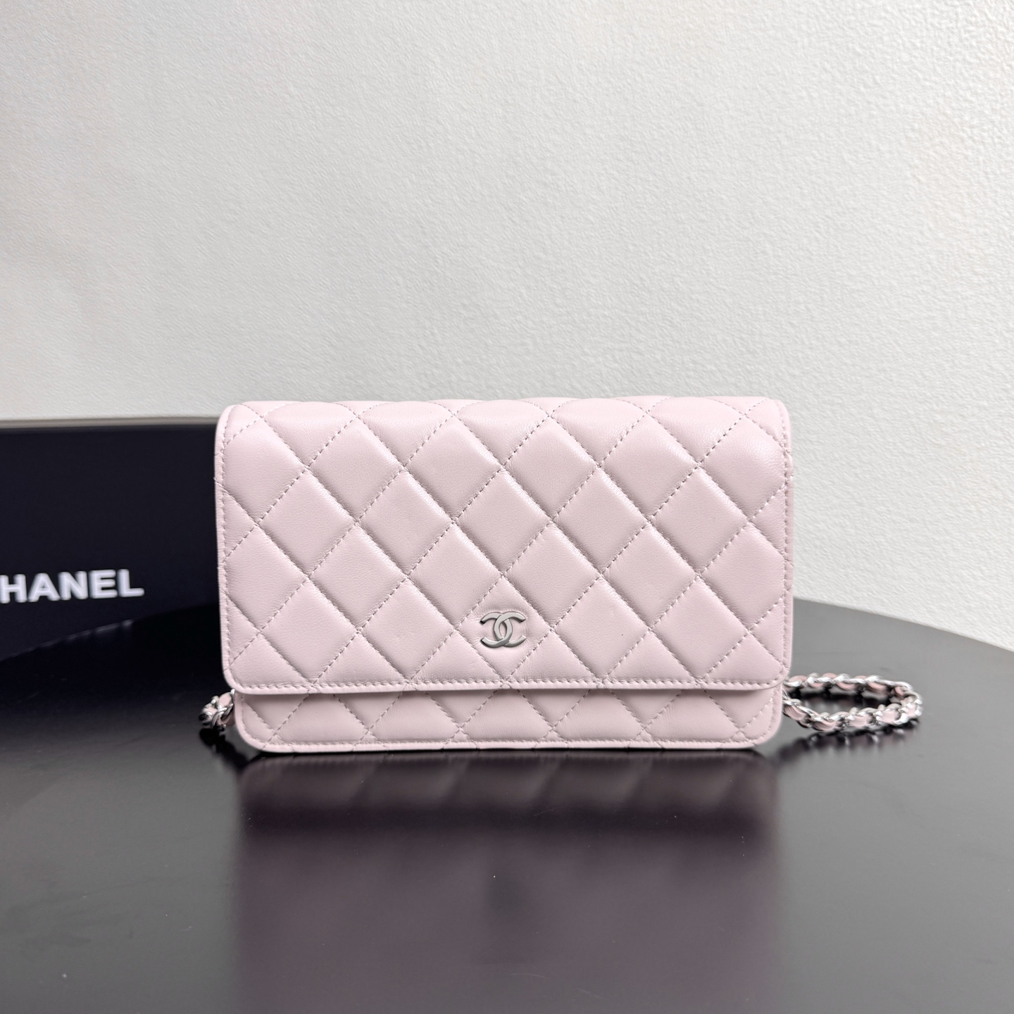 Classic Wallet on Chain（Light Pink） - Mocuir