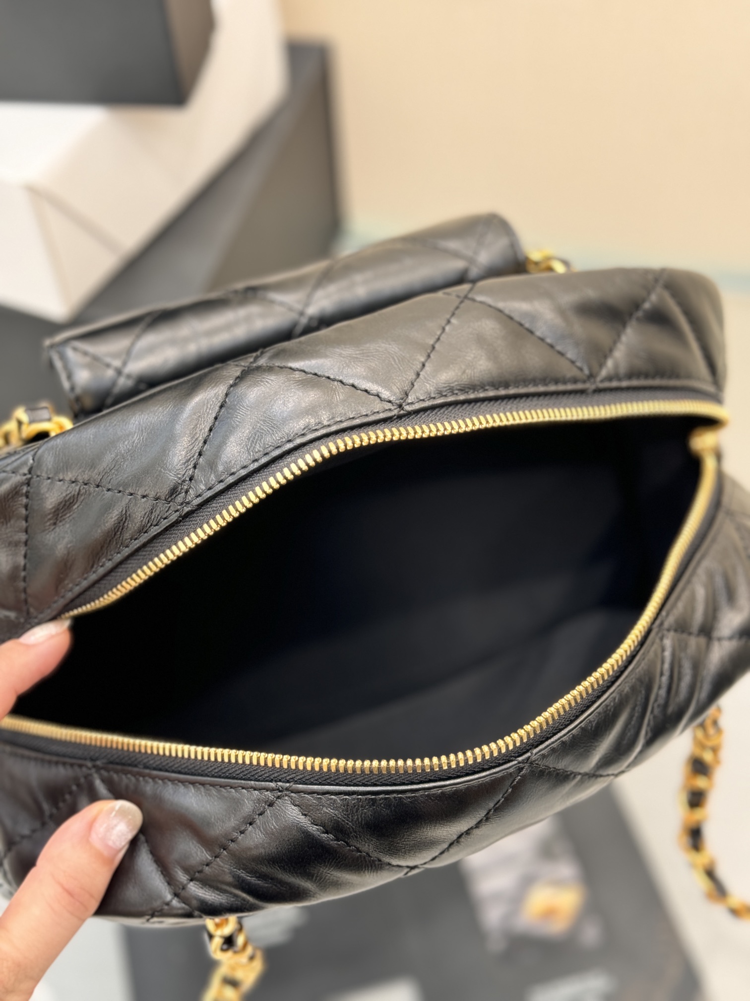 24B Trendy CC Bowling Bag - Mocuir