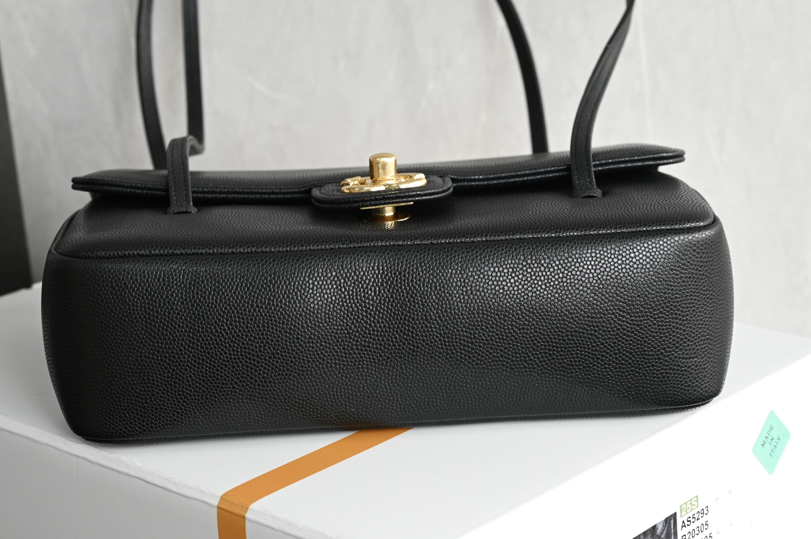 26P Preppy Coco Small Flap Bag in Black Grained Shiny Calfskin with Gold-Tone Hardware - Mocuir