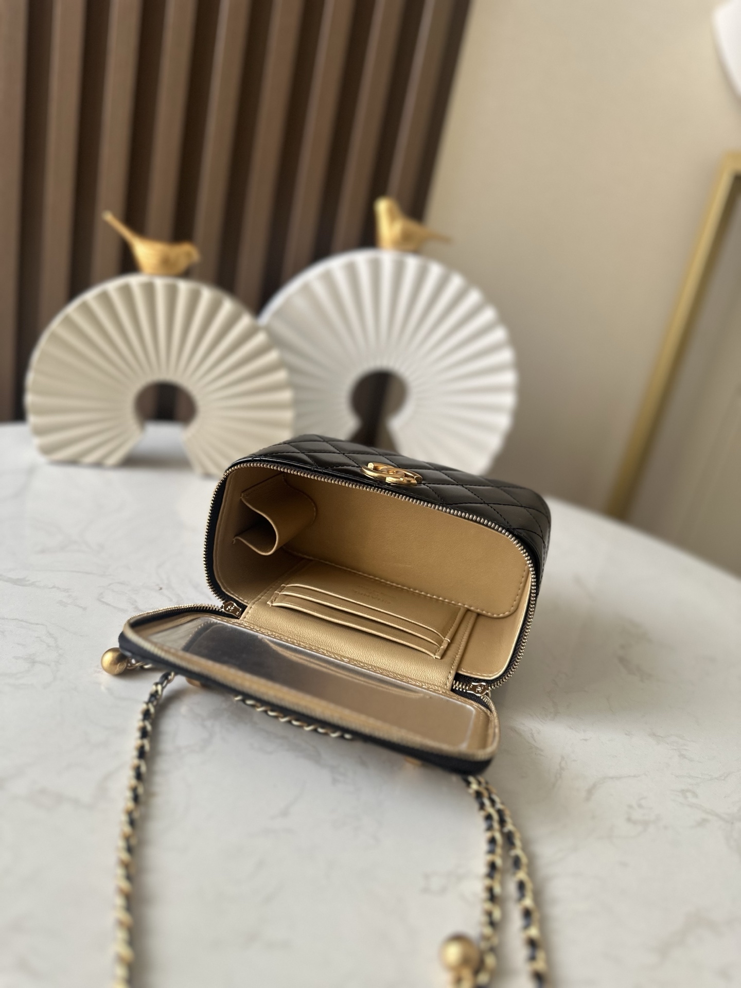 Black Lambskin Quilted Small Vanity Case with Chain (Model AP2199) - Mocuir