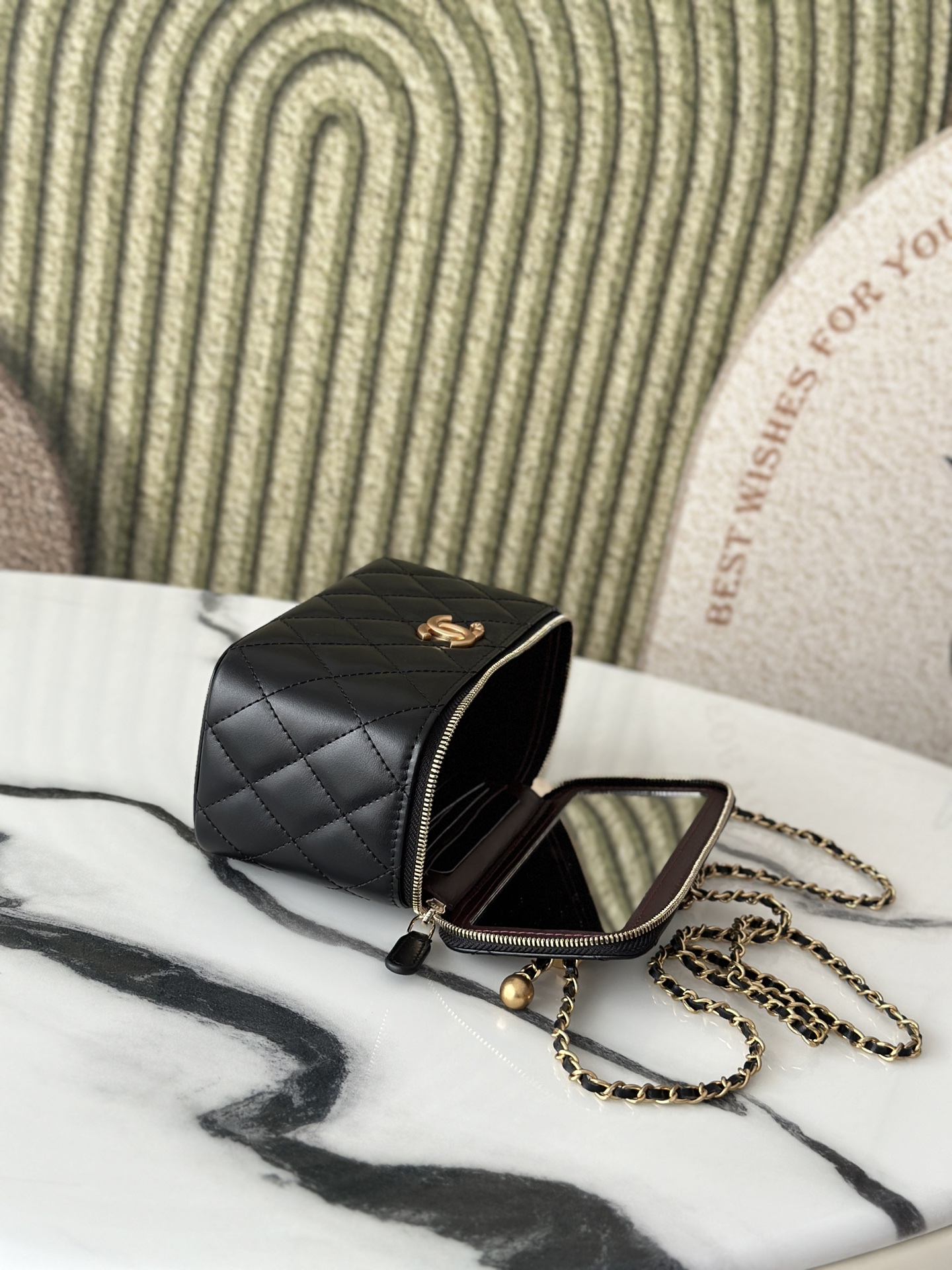 Mini Rectangular Vanity Case with Chain in Black Quilted Lambskin with Gold-Tone Hardware - Mocuir