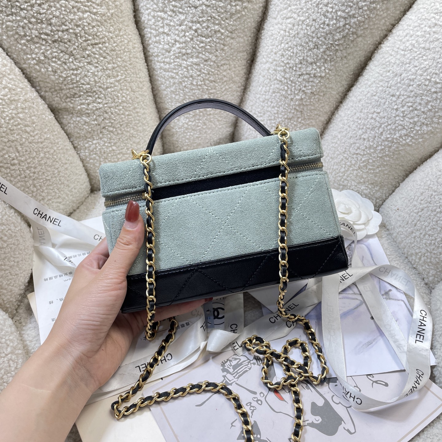 26S Slim Vanity Case with Chain in Mint Green Suede & Black Lambskin with Gold-Tone Hardware - Mocuir