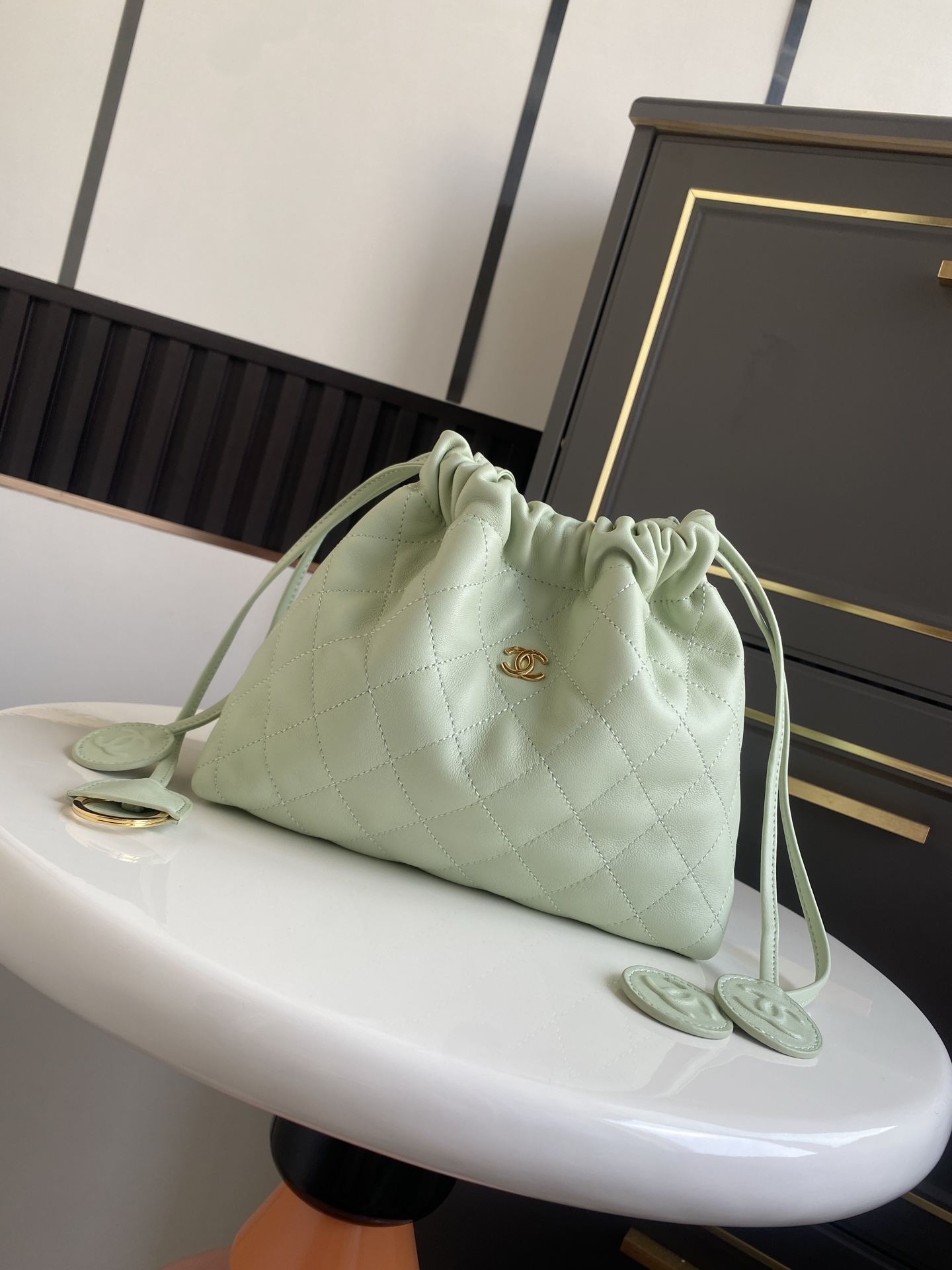 24BQuilted Lambskin Drawstring Hobo Bag（ Mint Green） - Mocuir