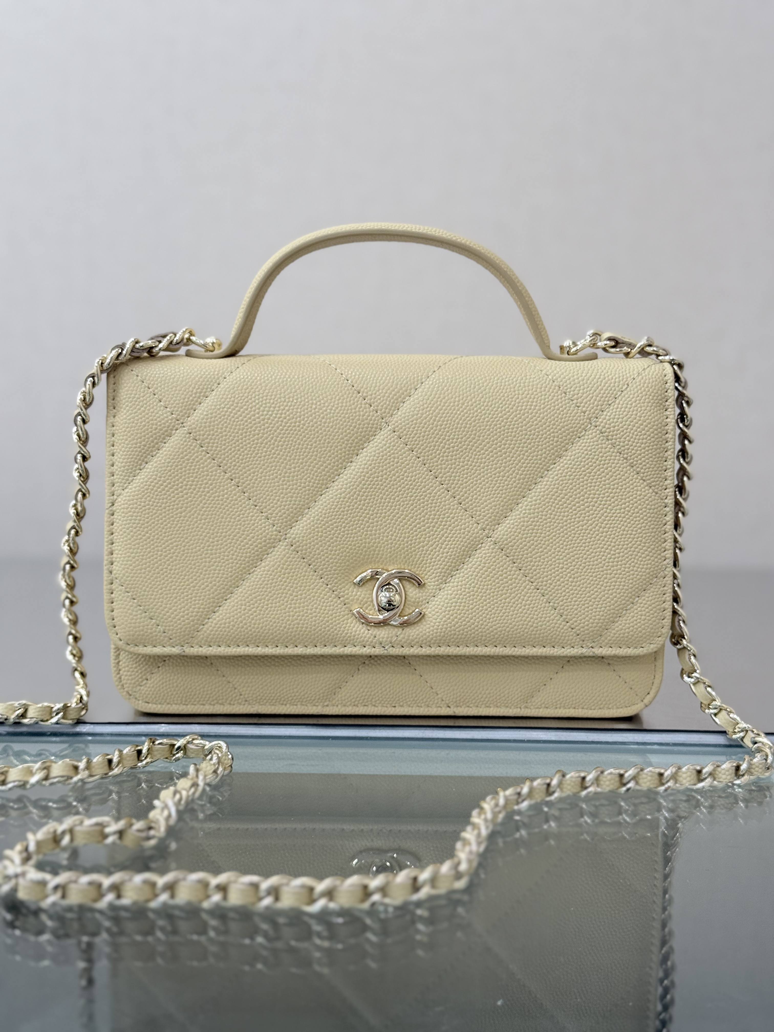 Classic Wallet On Chain with Top Handle（Light Khaki） - Mocuir