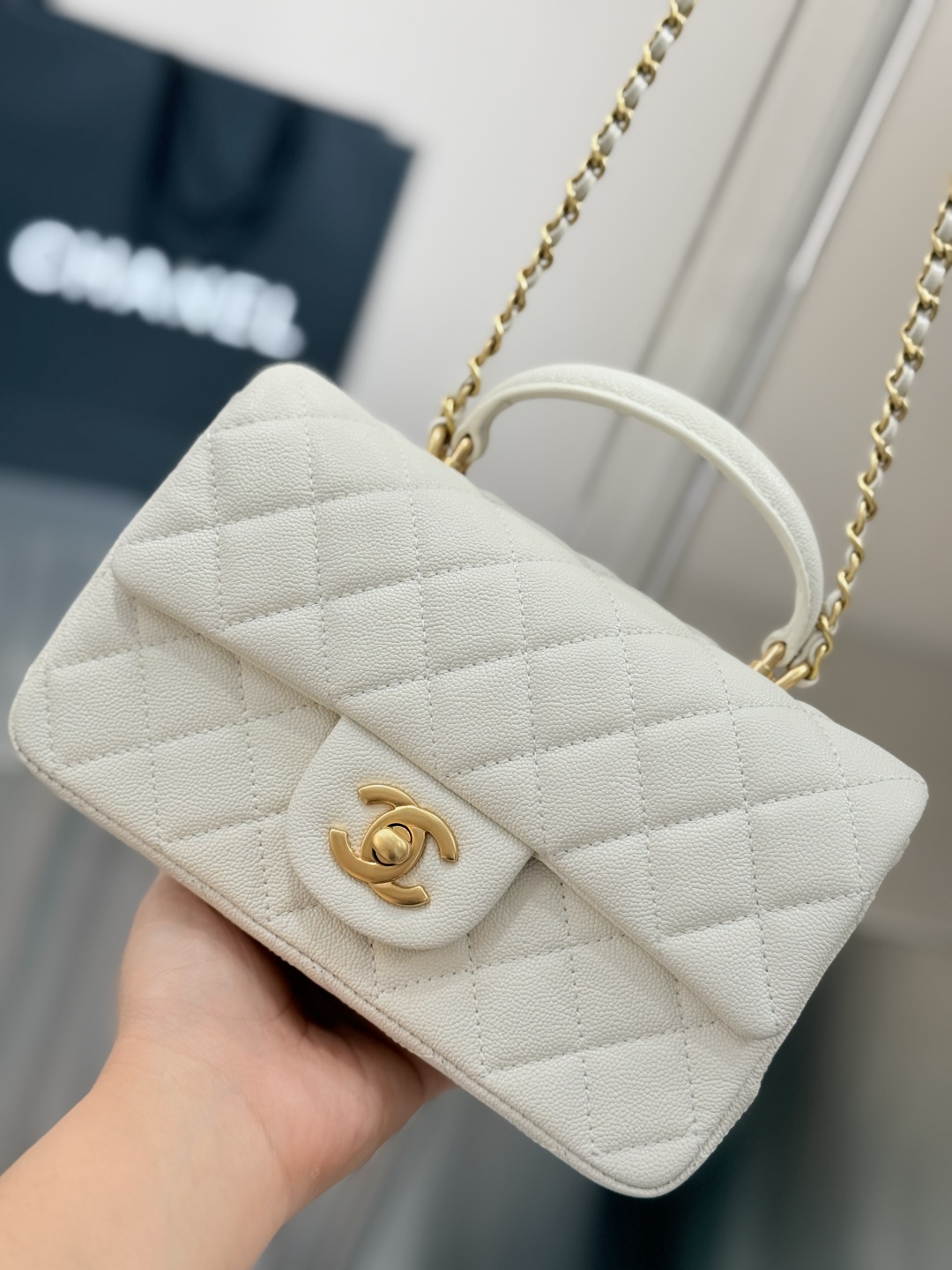 2025C CC Top Handle Small Bag (AS5265) in White Grained Calfskin with Antique Gold-Tone Hardware - Mocuir