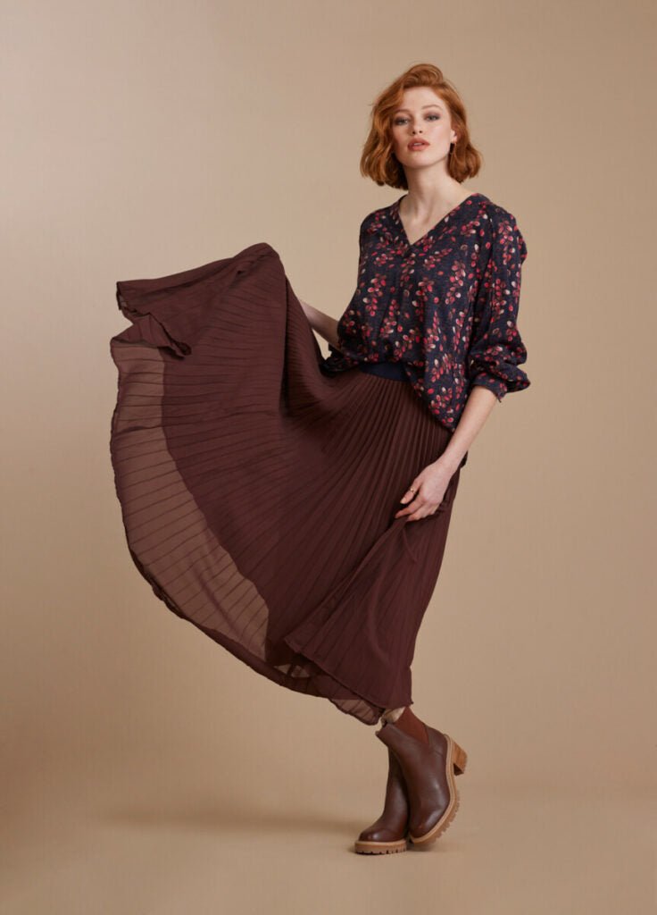 ‌Flex Piped V-Neck Top‌