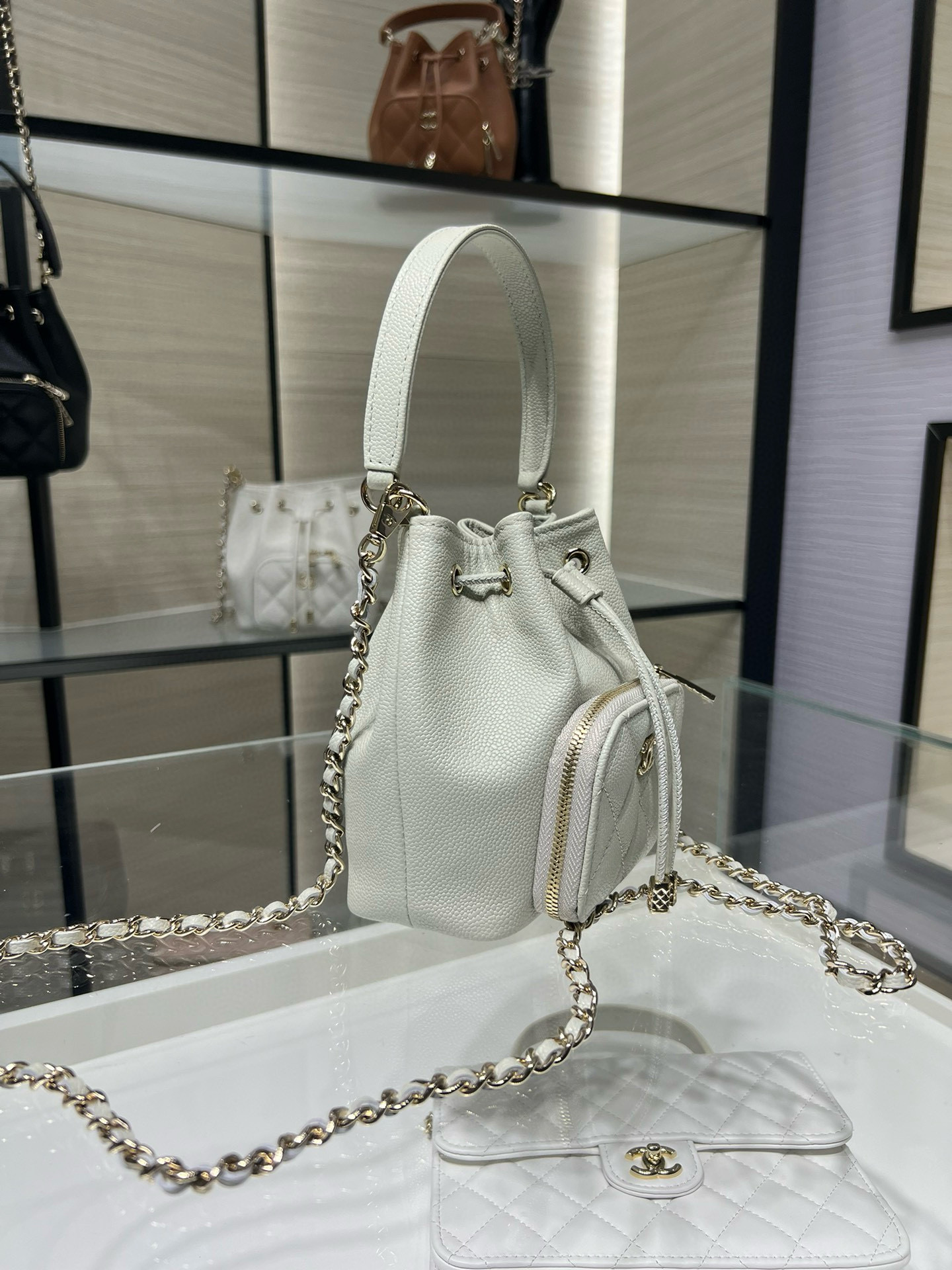 Small Drawstring Bucket Bag in Grey Quilted Grained Calfskin with Gold-Tone Metal (Model AP4775) - Mocuir