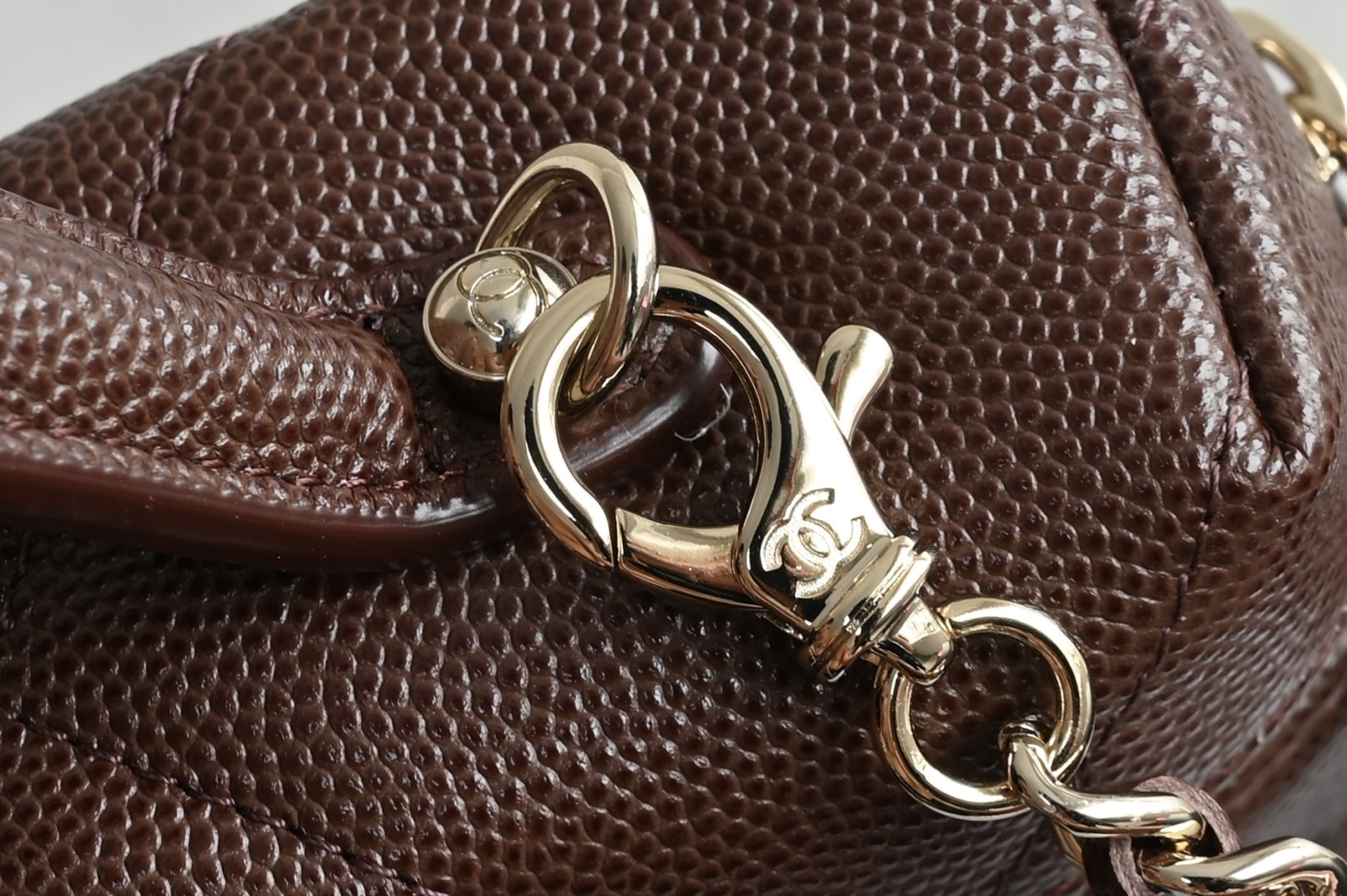 Small Vanity Case in Dark Brown Quilted Caviar Calfskin with Light Gold-Tone Hardware - Mocuir