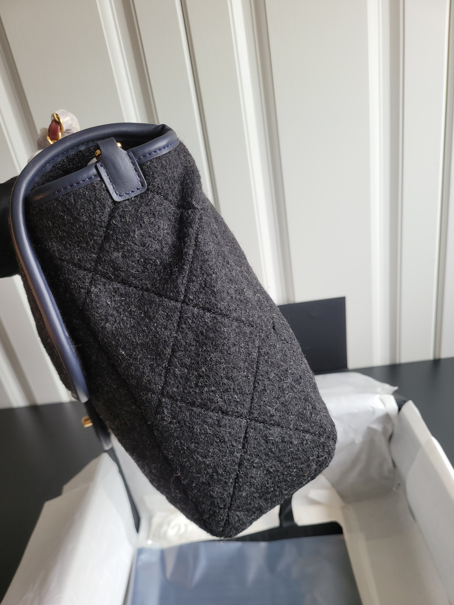 Classic Flap Maxi - Mocuir