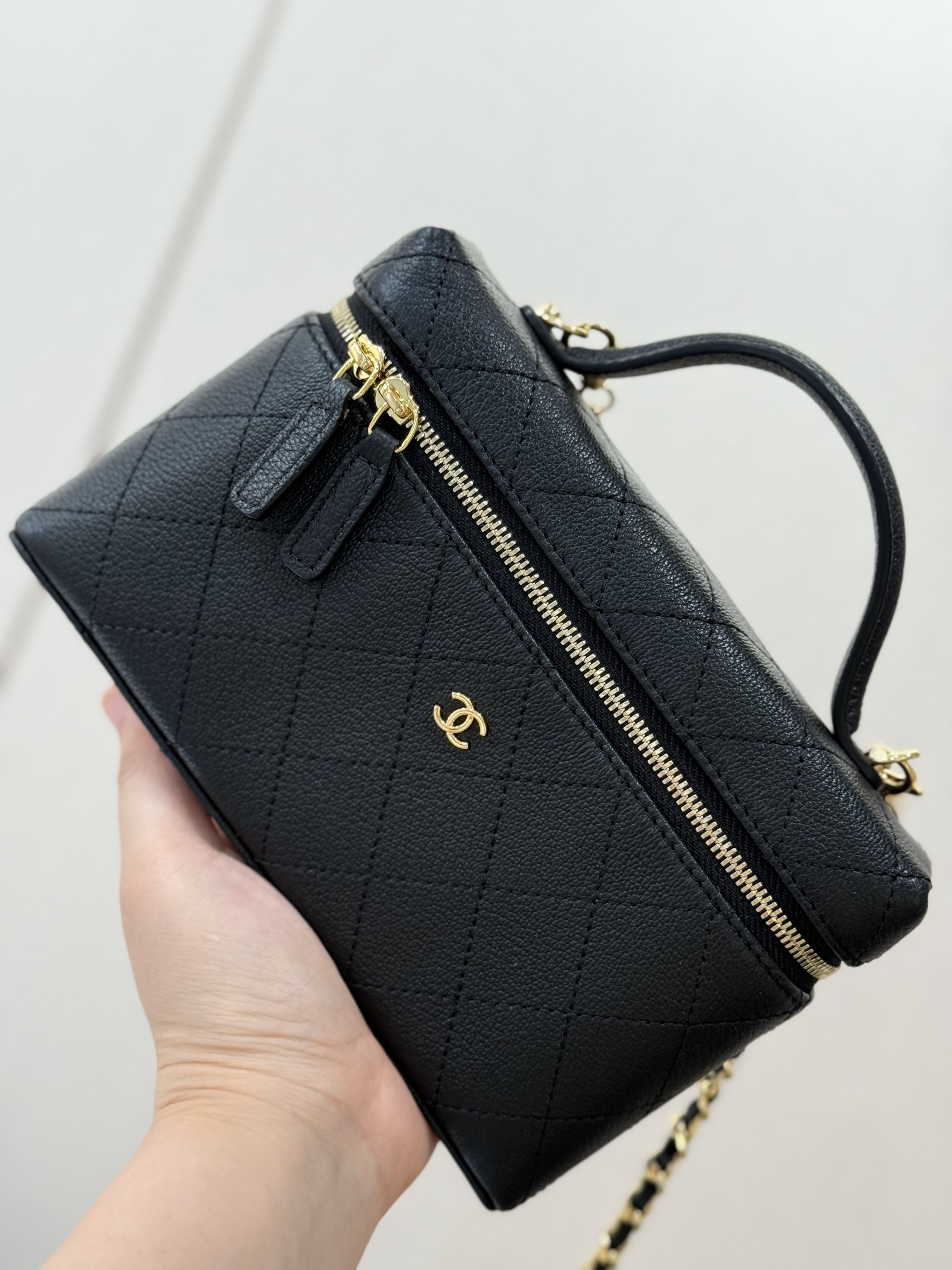 Clutch with Chain (LP Style Bag) - Mocuir