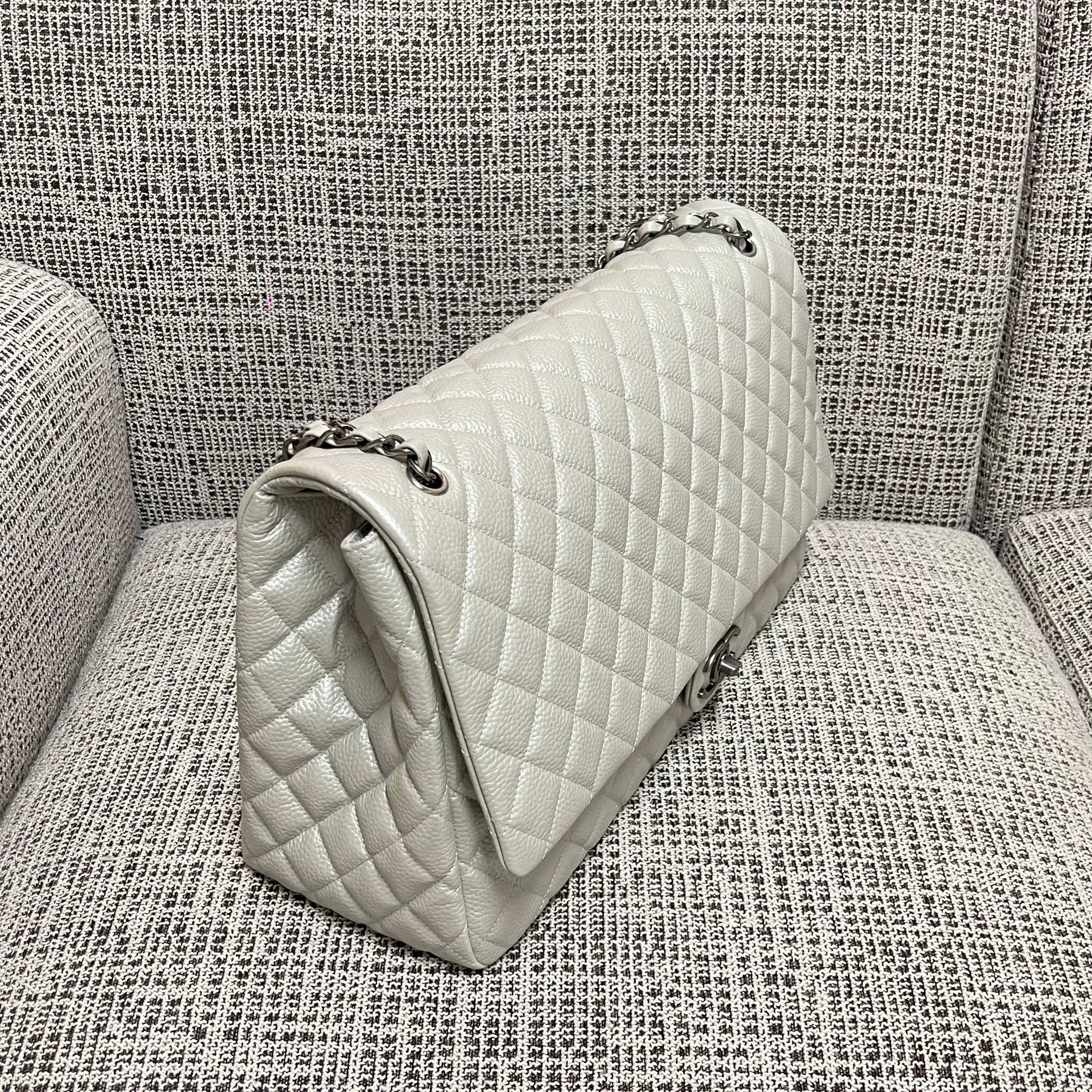 Classic Flap Maxi Quilted Caviar Leather Shoulder Bag in White (Silver Hardware) - Mocuir