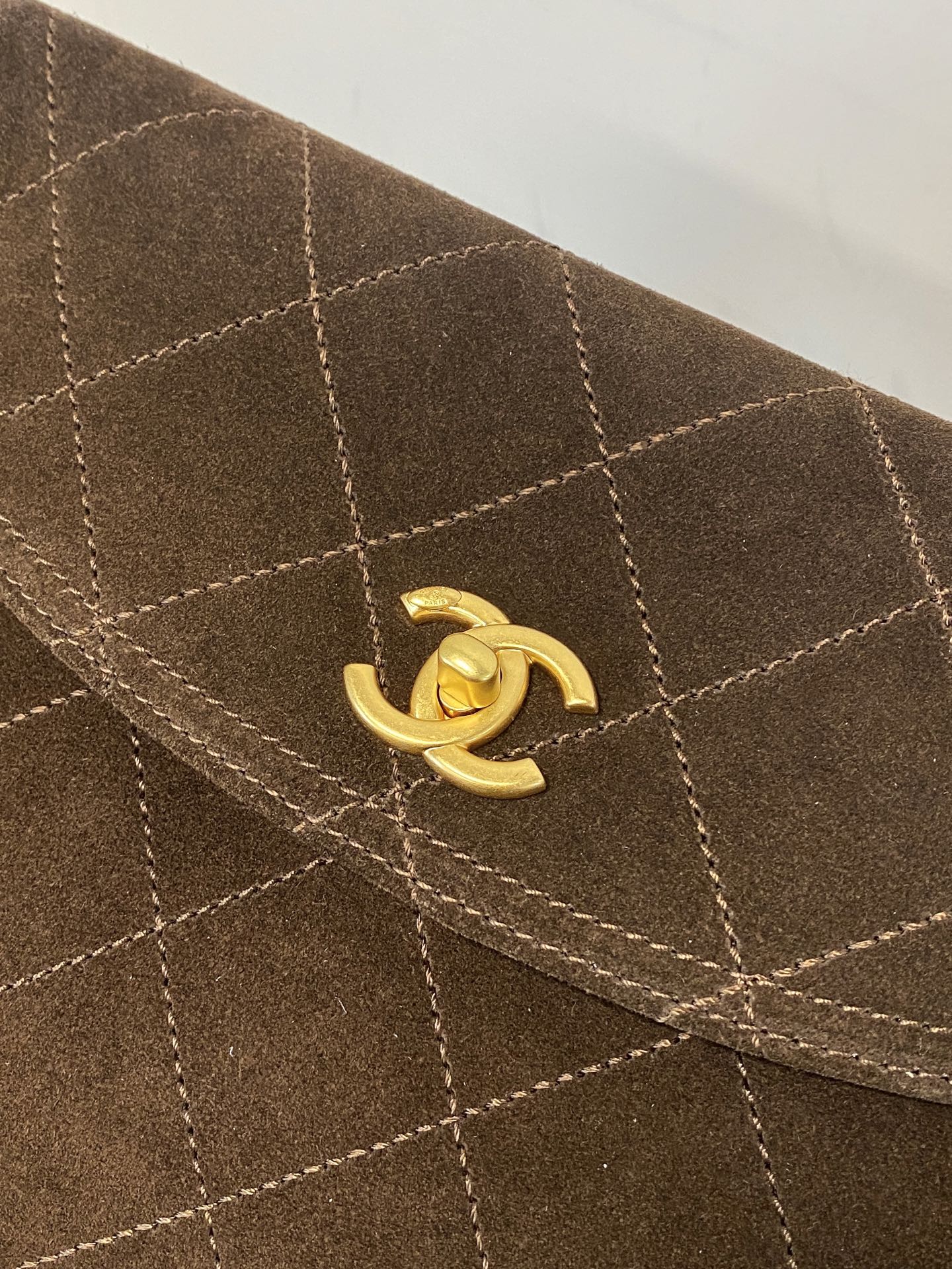 26C Cruise Quilted Suede Shoulder Bag with Calfskin Trim and Gold-Tone Hardware - Mocuir