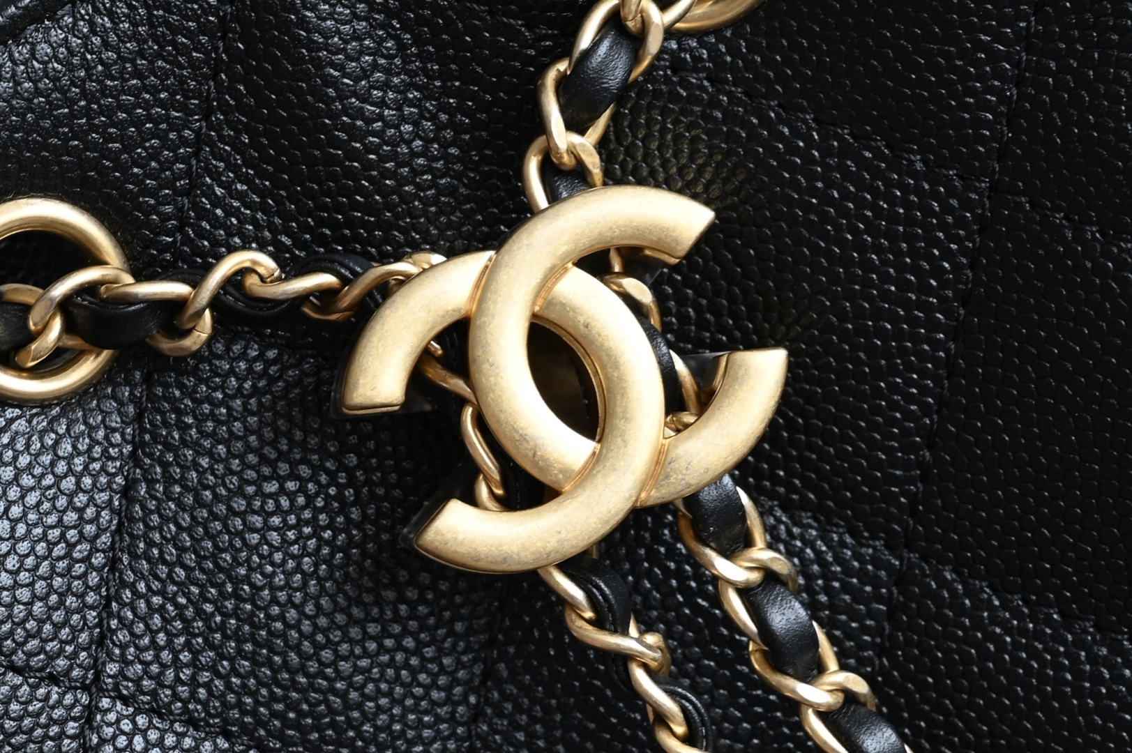 25 Medium Backpack in Black Grained Calfskin (Caviar) with Gold-Tone Hardware (Model AS5600) - Mocuir