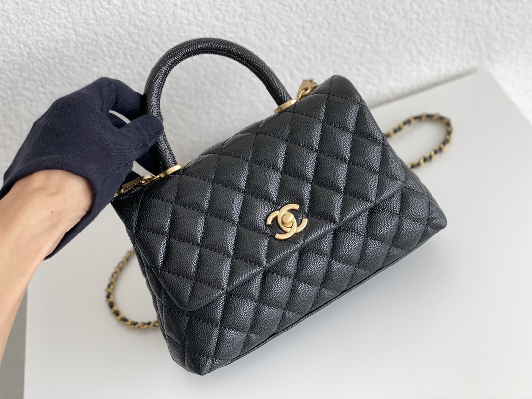 Coco Handle (Size 24) in Black Quilted Grained Calfskin (Caviar) with Light Gold-Tone Hardware (Model A92990) - Mocuir