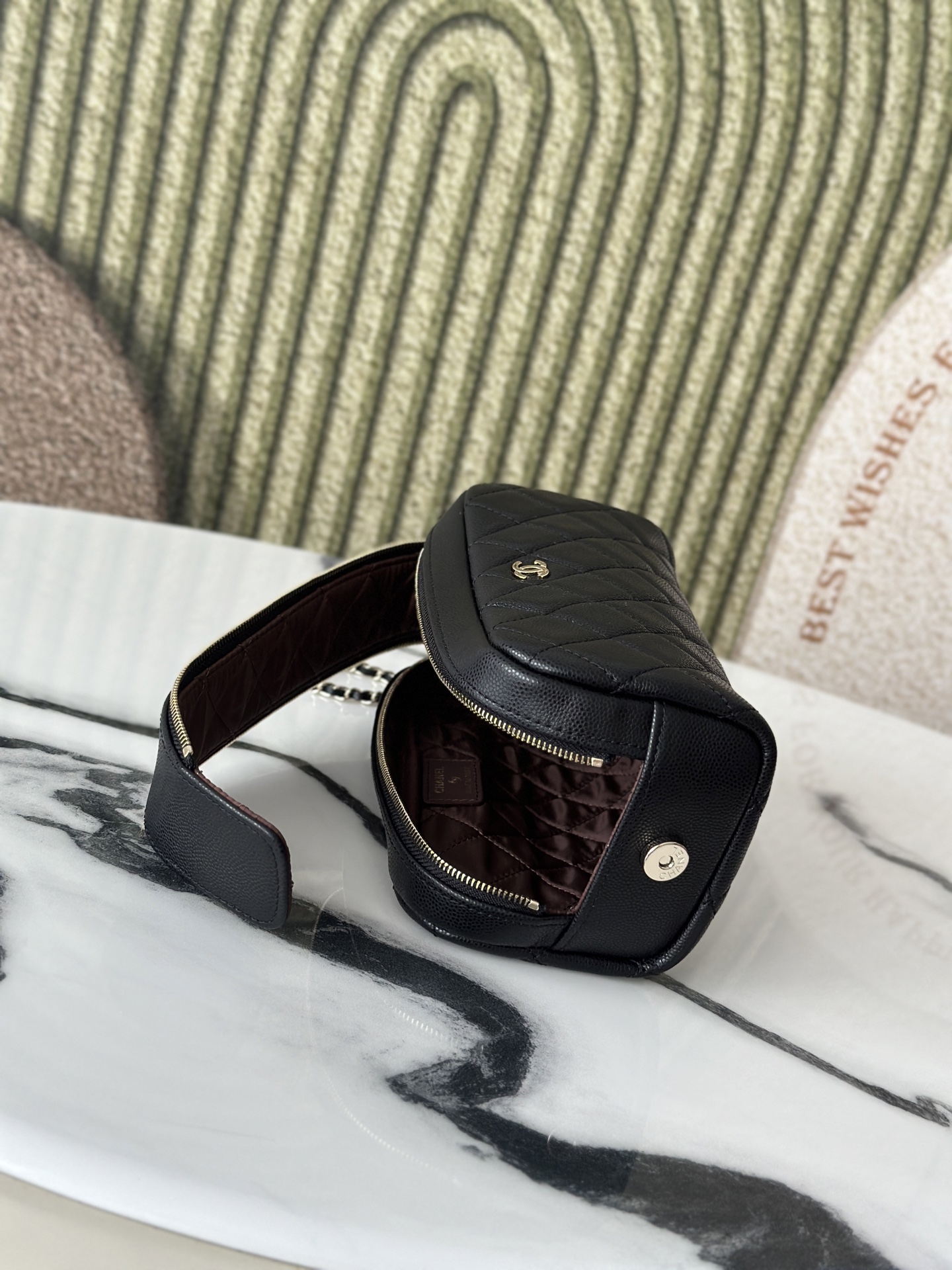 Large Cylindrical Cosmetic Pouch - Mocuir