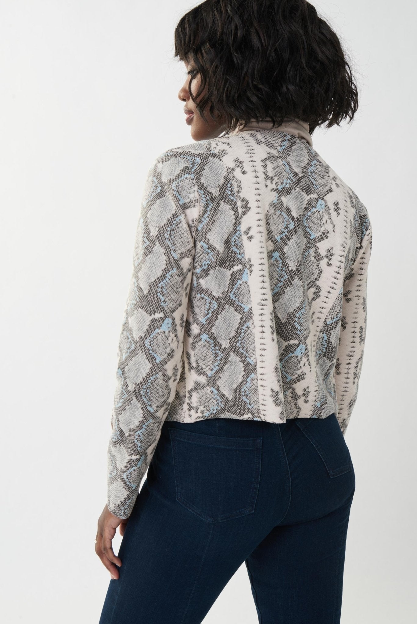 ‌Urban Serpent Wrap