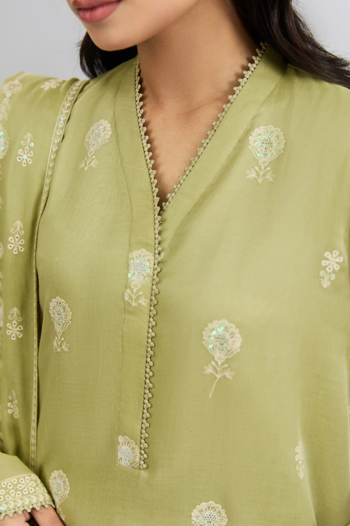 DHAKA MALMAL | EMBROIDERED
