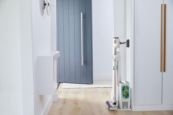 SHARK - ASPIRAPOLVERE SENZA FILO DETECT PRO AUTOSVUOTAMENT-bianco/rosa