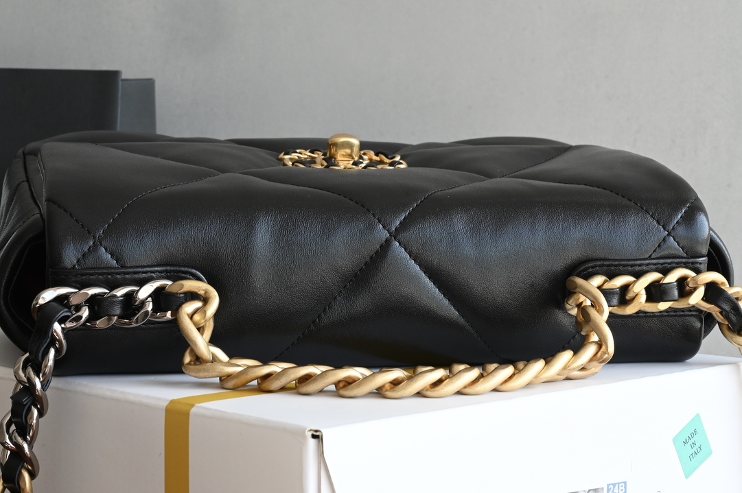 19 Large Flap Bag in Black Lambskin with Mixed Gold & Silver Hardware (Model AS1160) - Mocuir